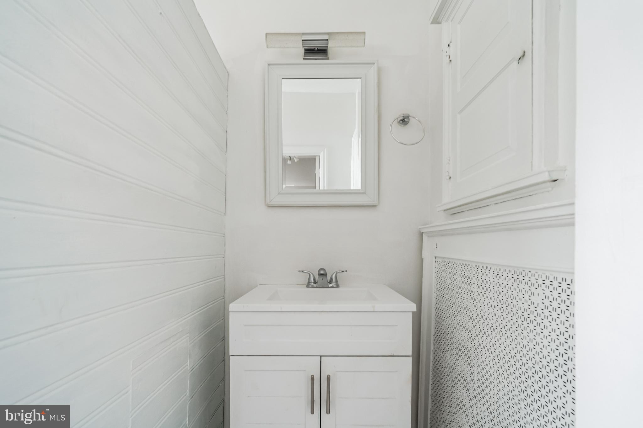 5608 Ridge AVENUE Unit: F3