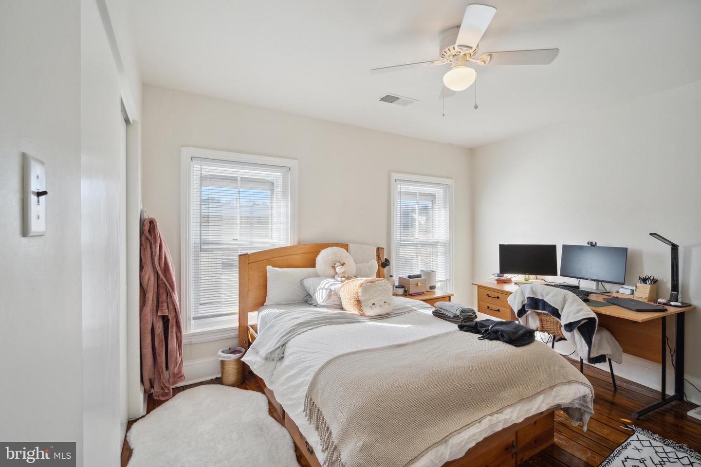 4417 Baker STREET Unit: 3