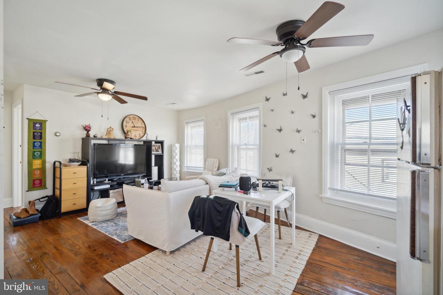 4417 Baker STREET Unit: 3