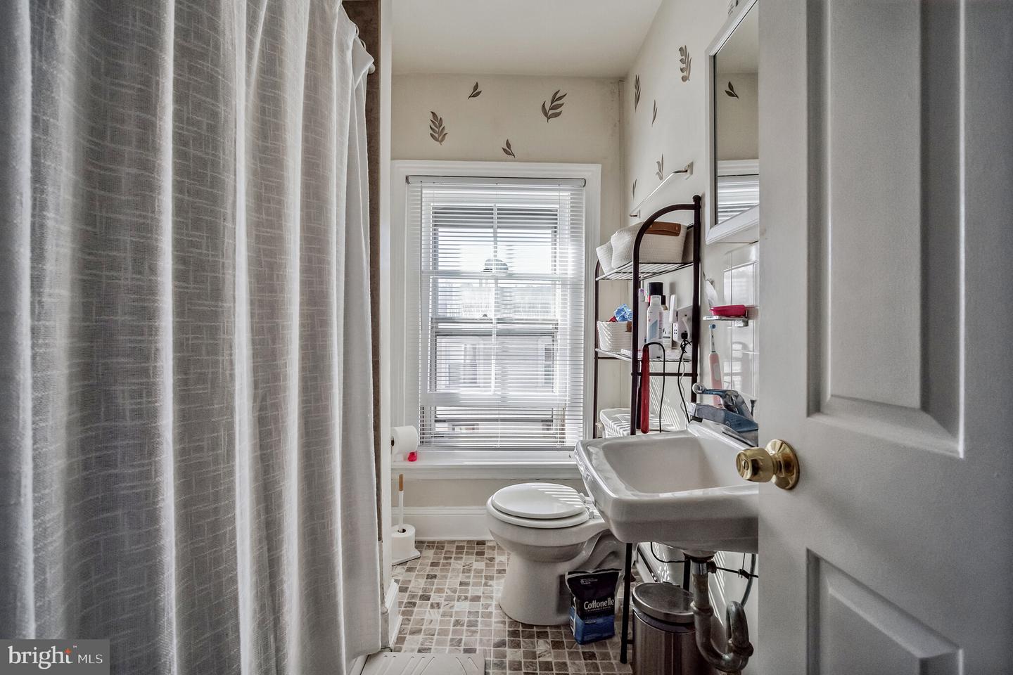 4417 Baker STREET Unit: 3