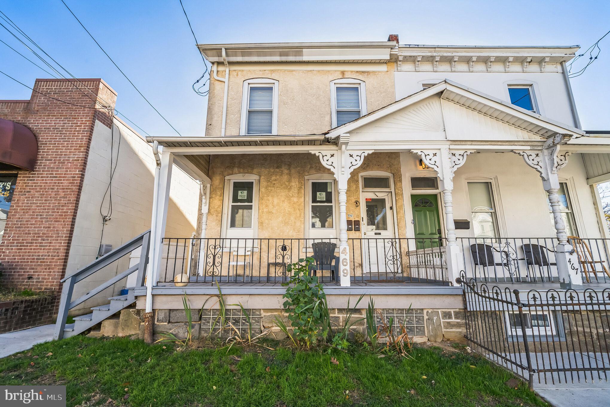 469 Leverington AVENUE