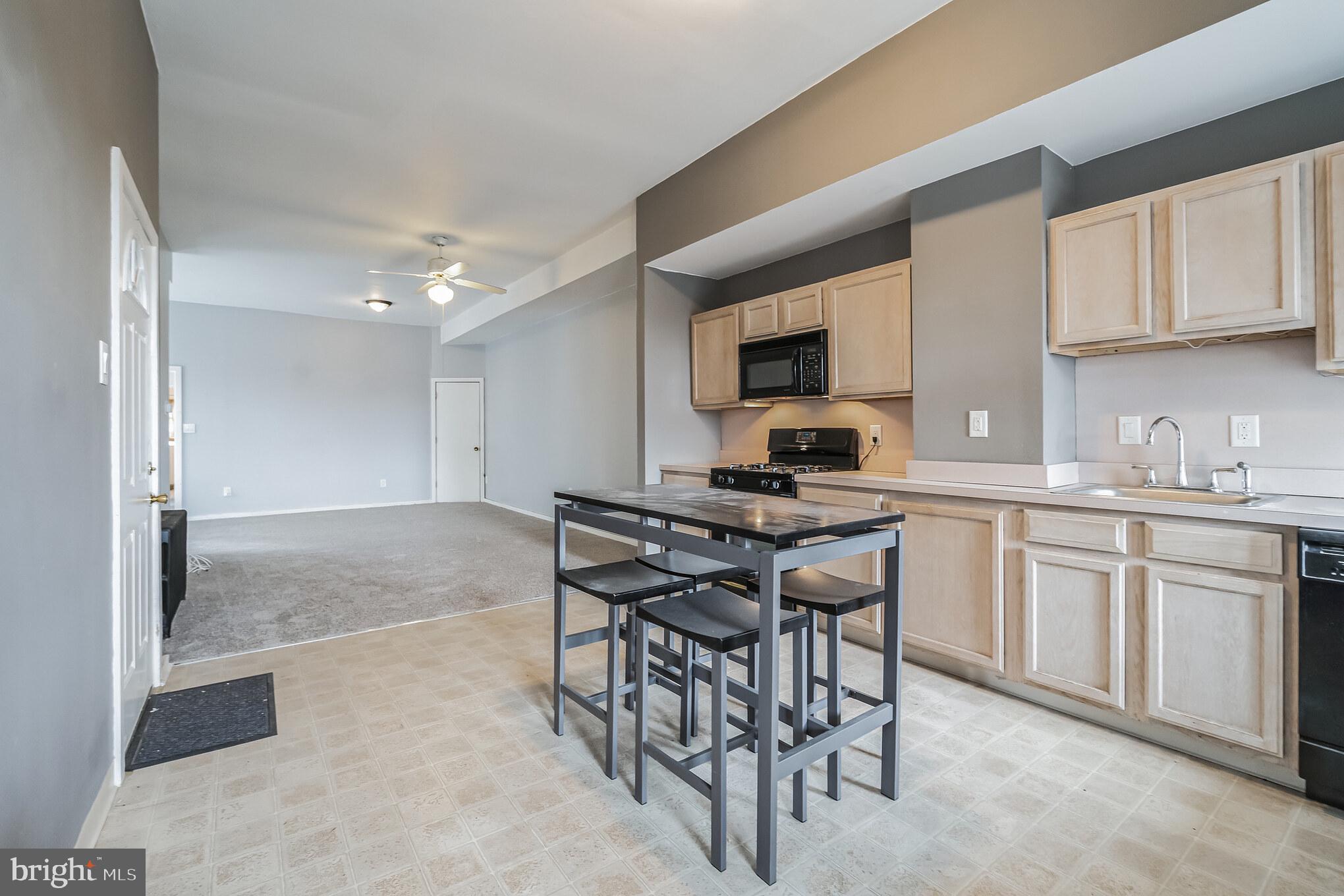 201 Sumac STREET Unit: 1 FLR