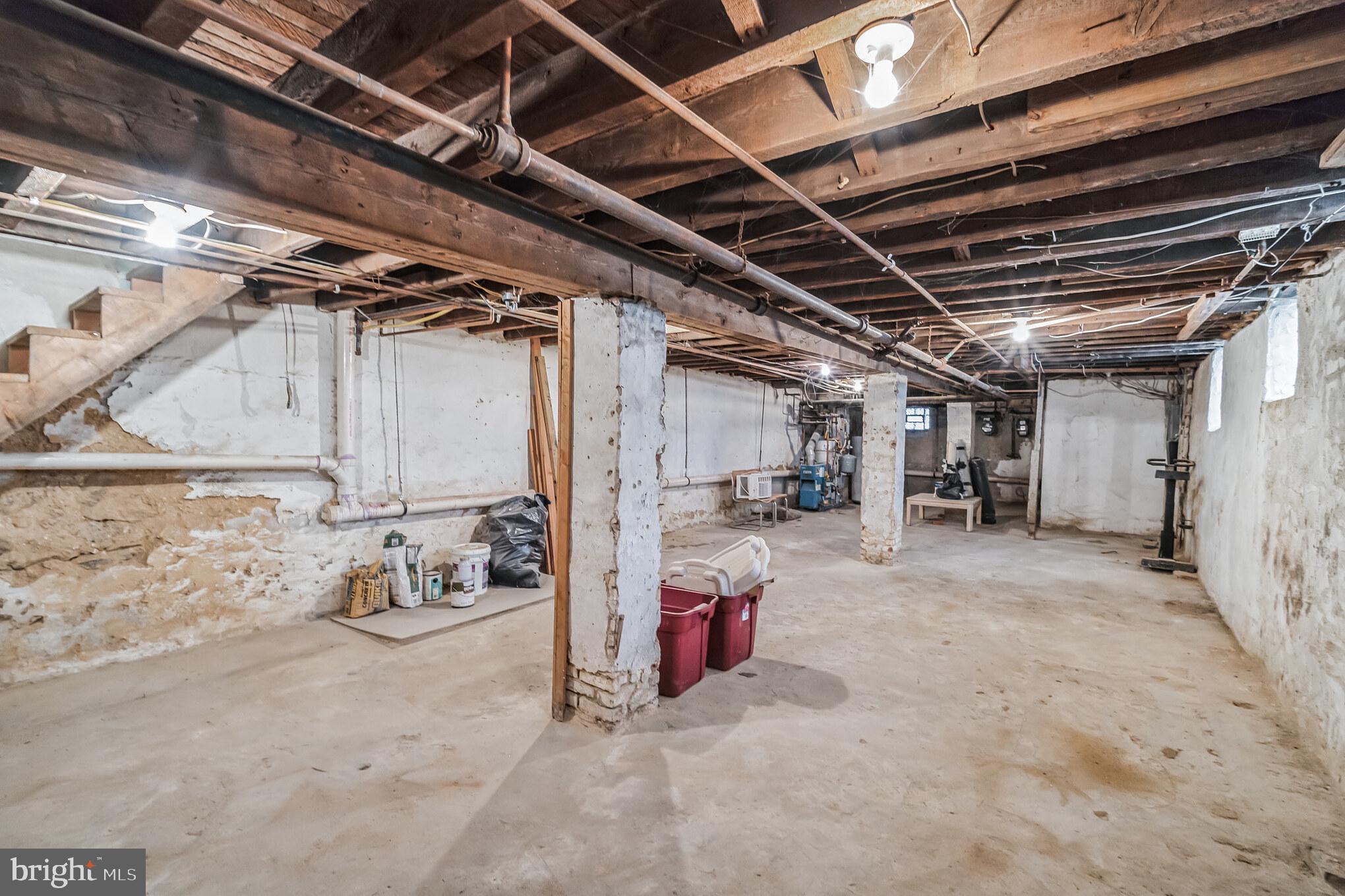 201 Sumac STREET Unit: 1 FLR