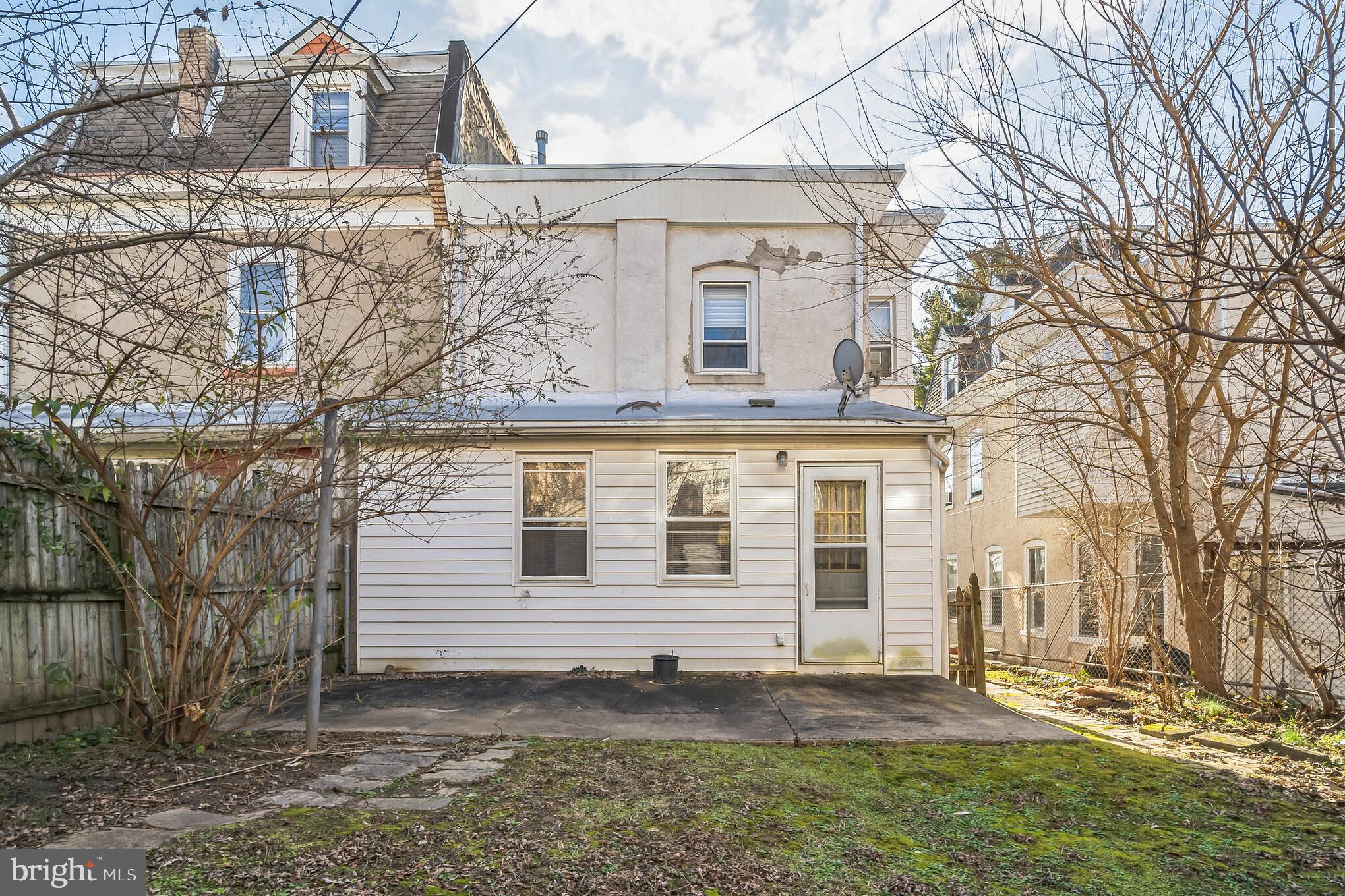 201 Sumac STREET Unit: 1 FLR