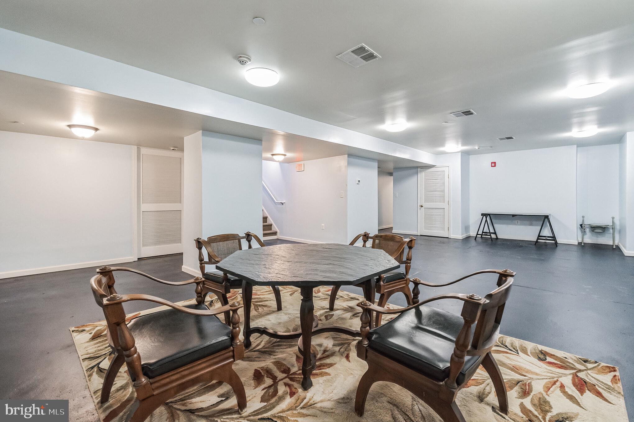7220 Ridge AVENUE Unit: C