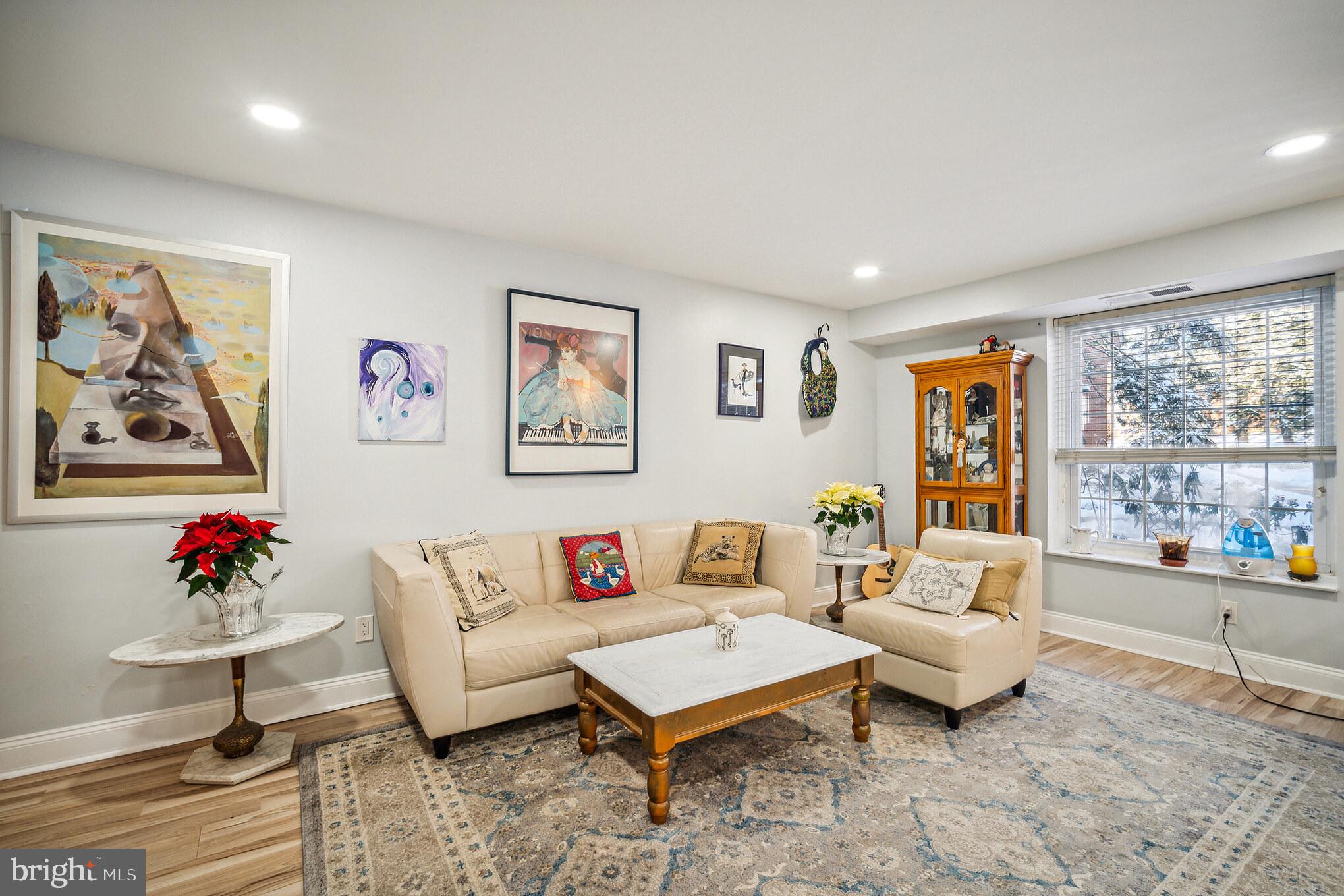 4000 Gypsy LANE Unit: 407