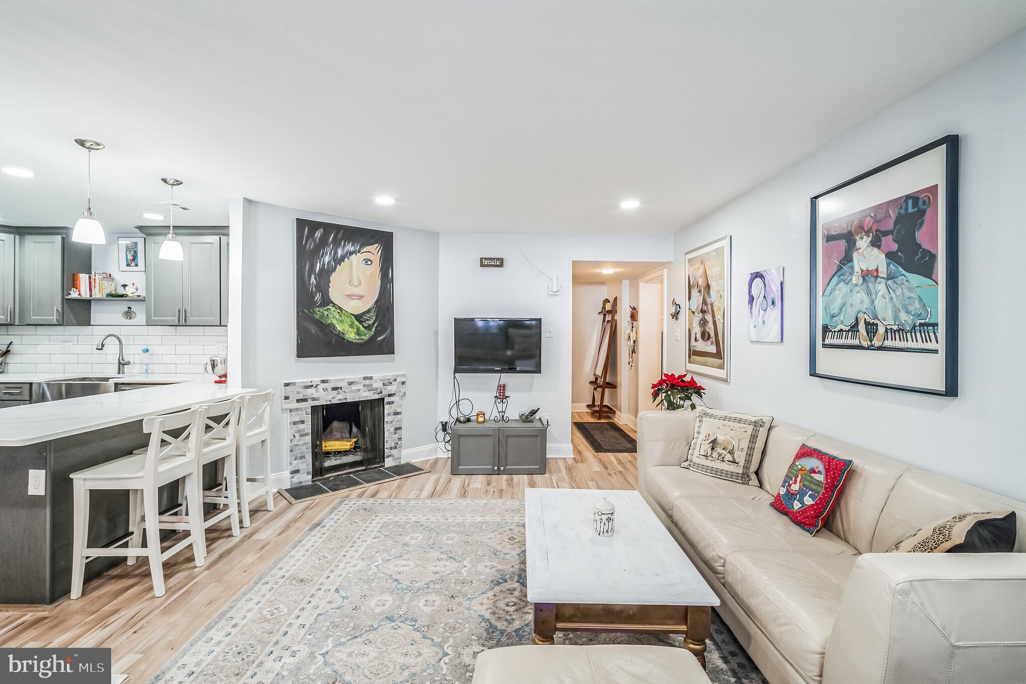 4000 Gypsy LANE Unit: 407