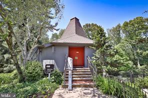 4000 Gypsy LANE Unit: 407