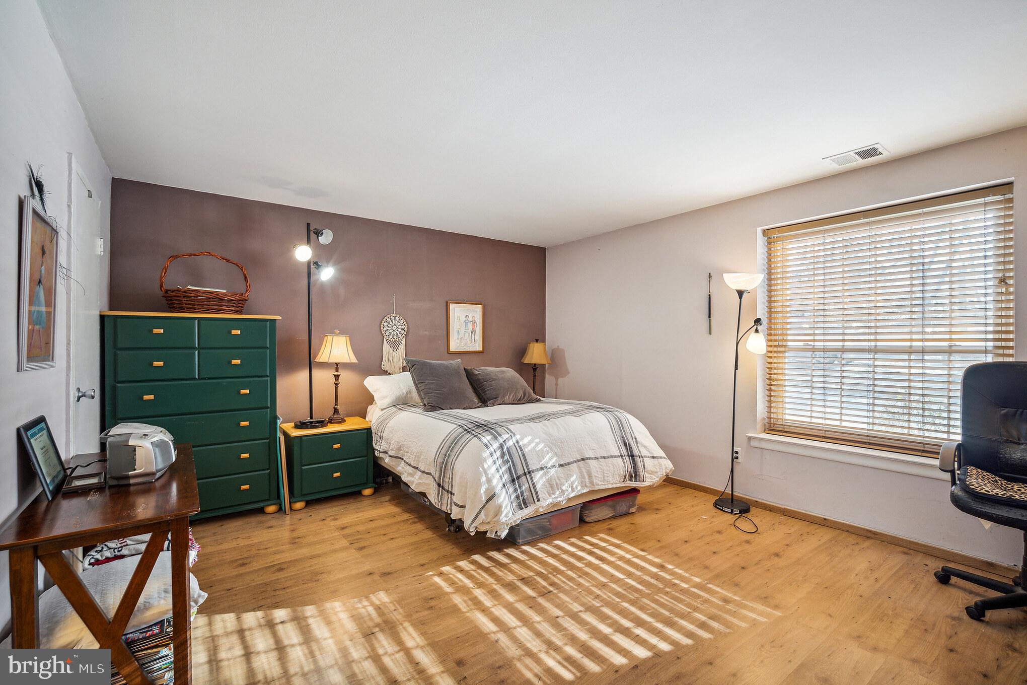 4000 Gypsy LANE Unit: 407