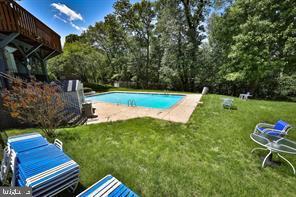 4000 Gypsy LANE Unit: 407