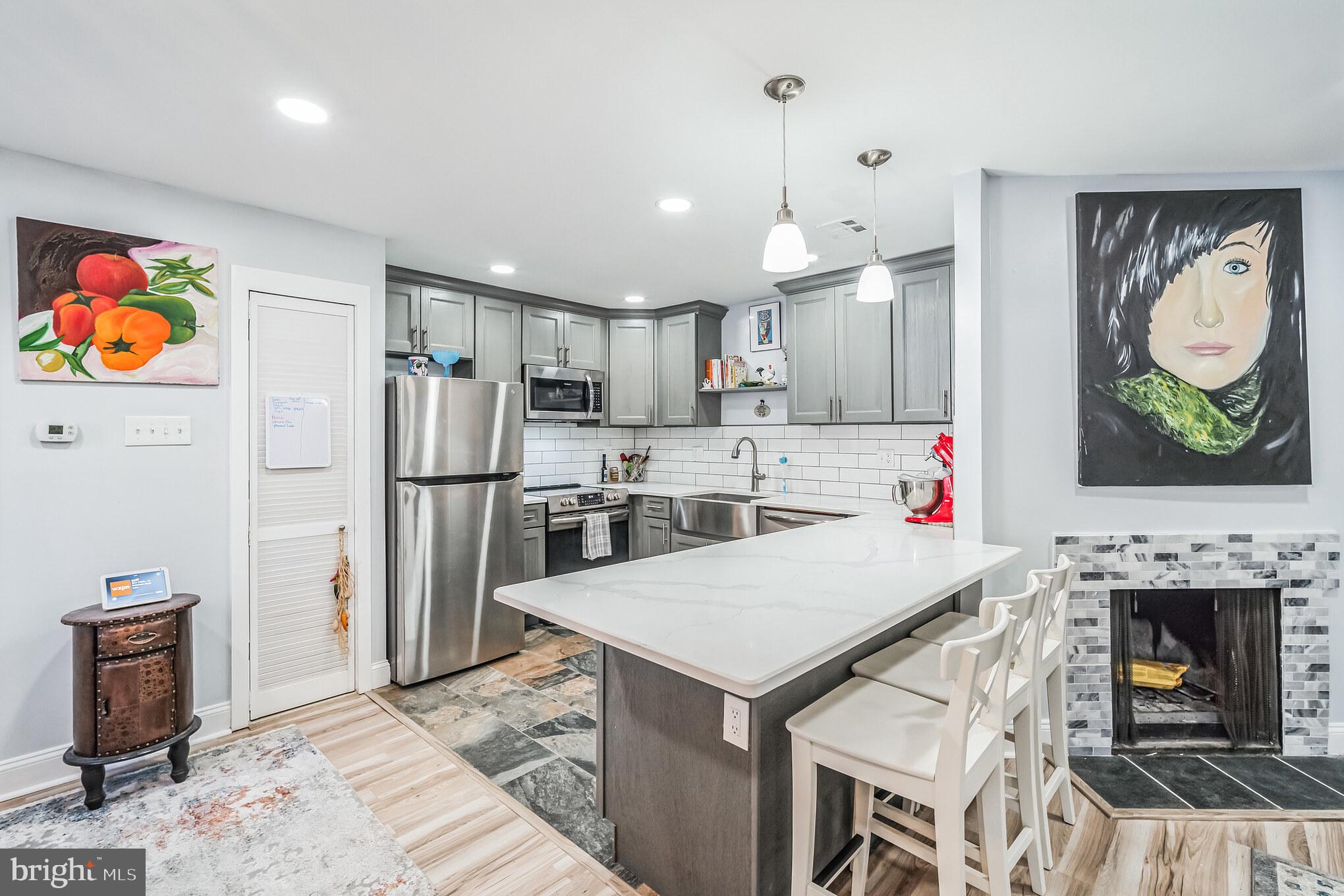 4000 Gypsy LANE Unit: 407