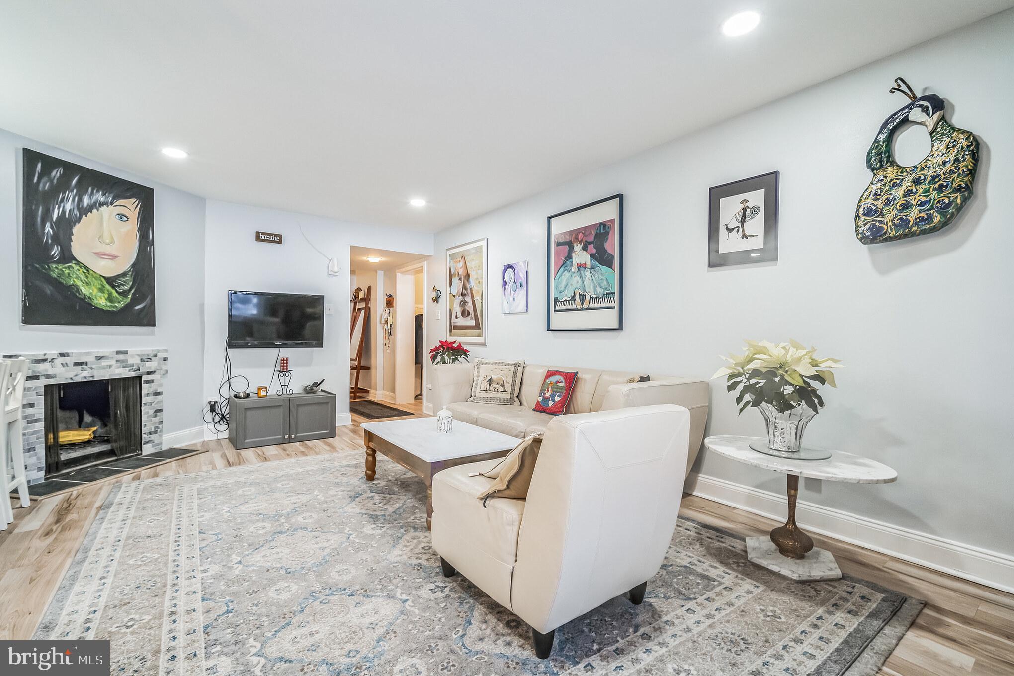 4000 Gypsy LANE Unit: 407