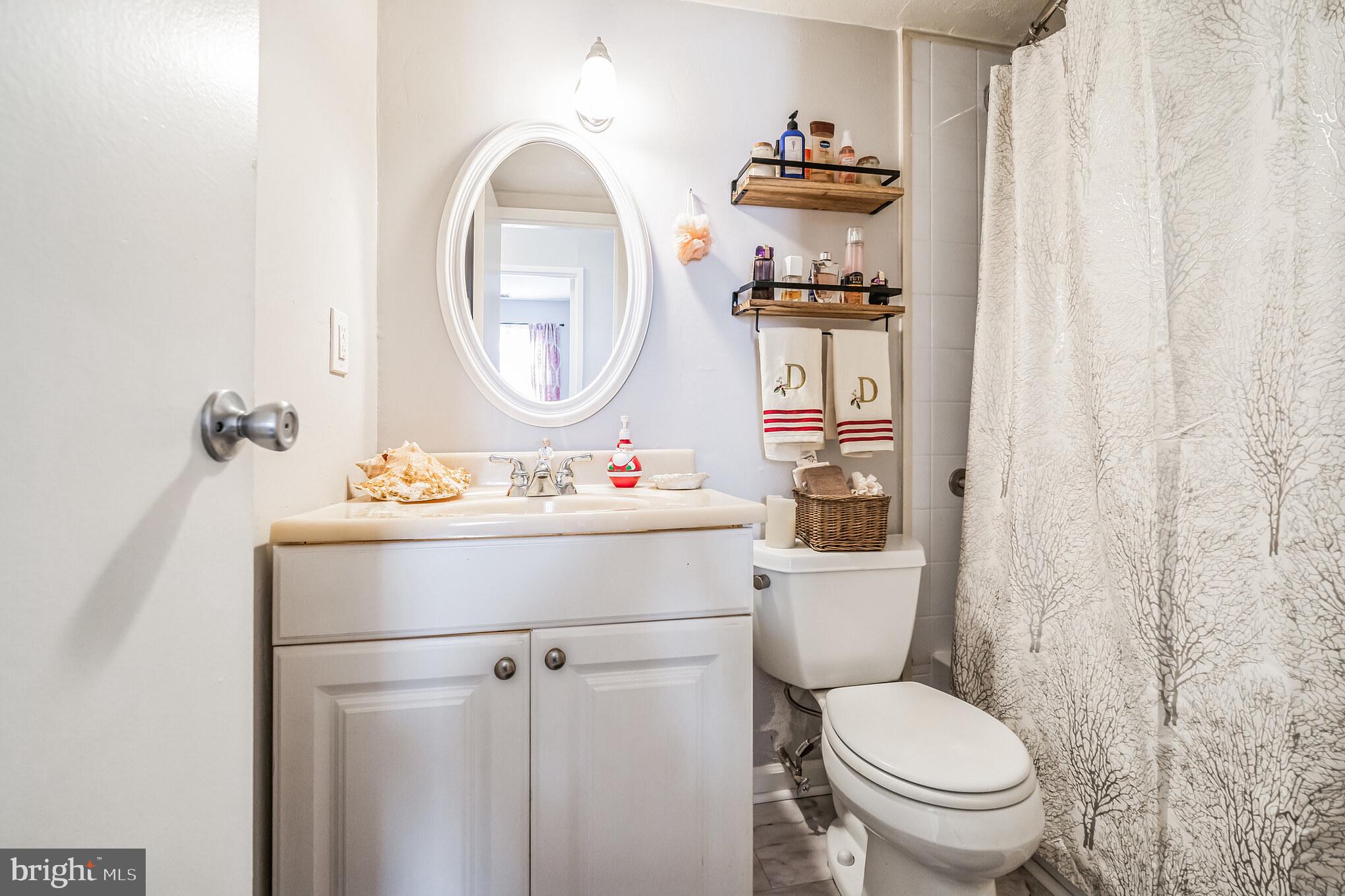 4000 Gypsy LANE Unit: 407