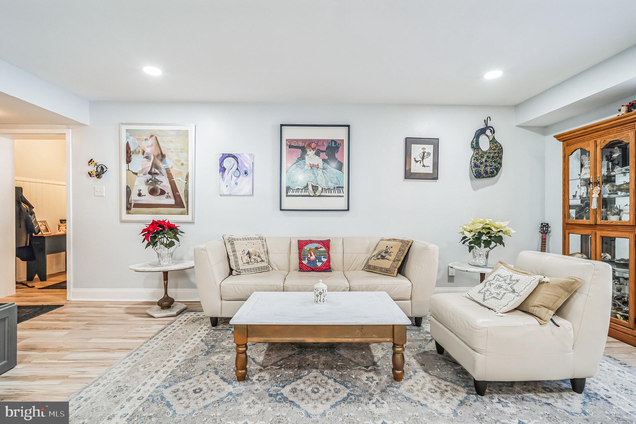 4000 Gypsy LANE Unit: 407