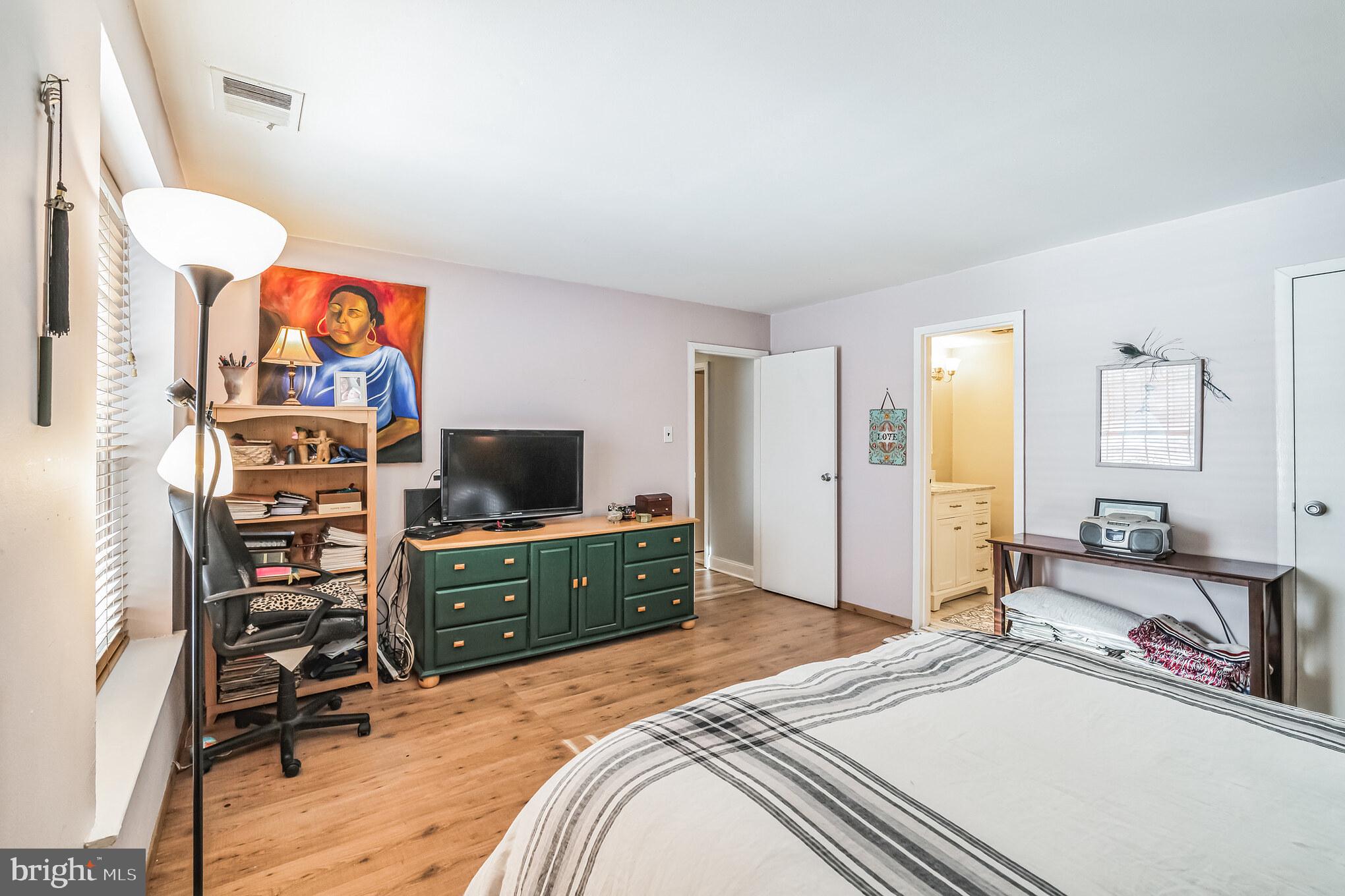 4000 Gypsy LANE Unit: 407