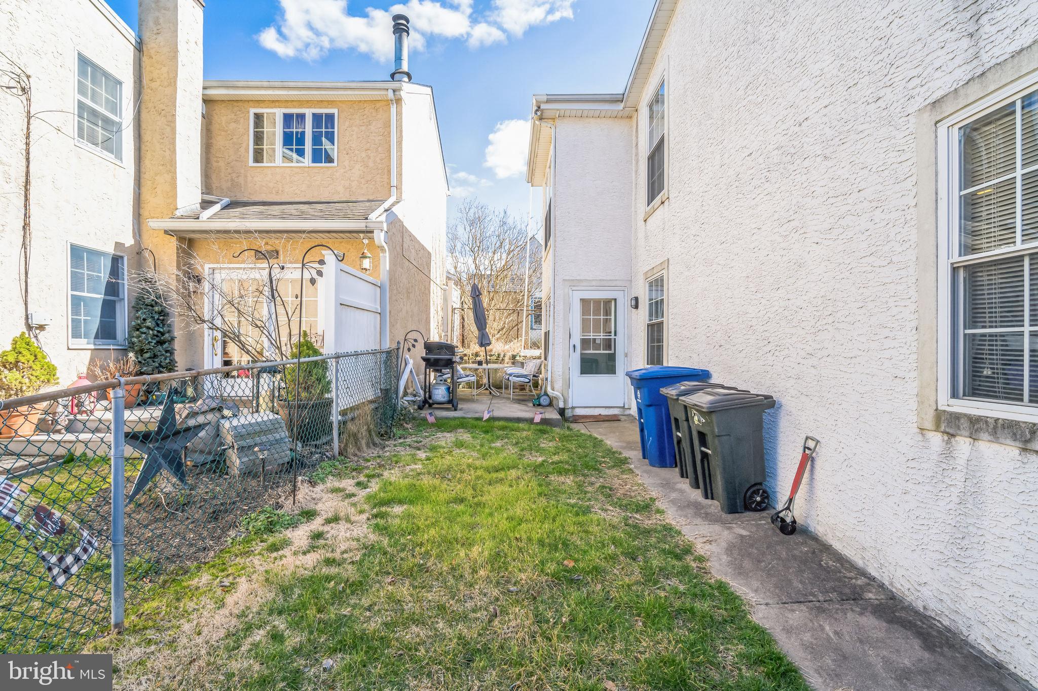 449 Parker Ave
