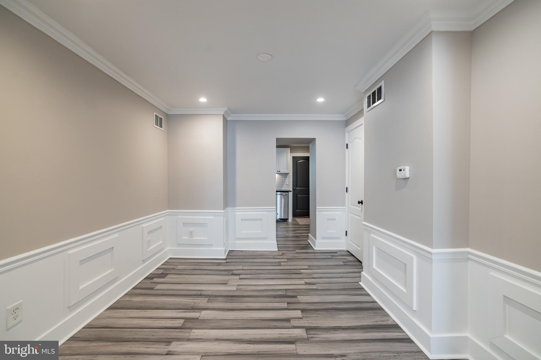 4448 Baker St