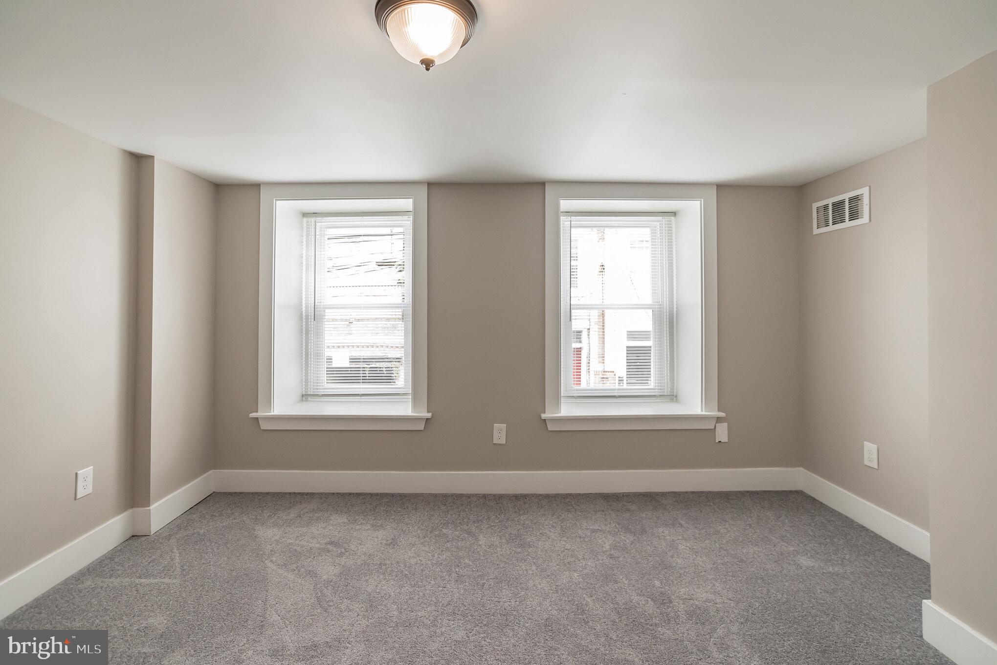 4448 Baker St