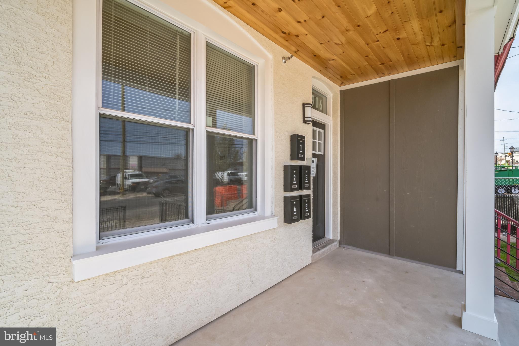 6906 Ridge Ave #1