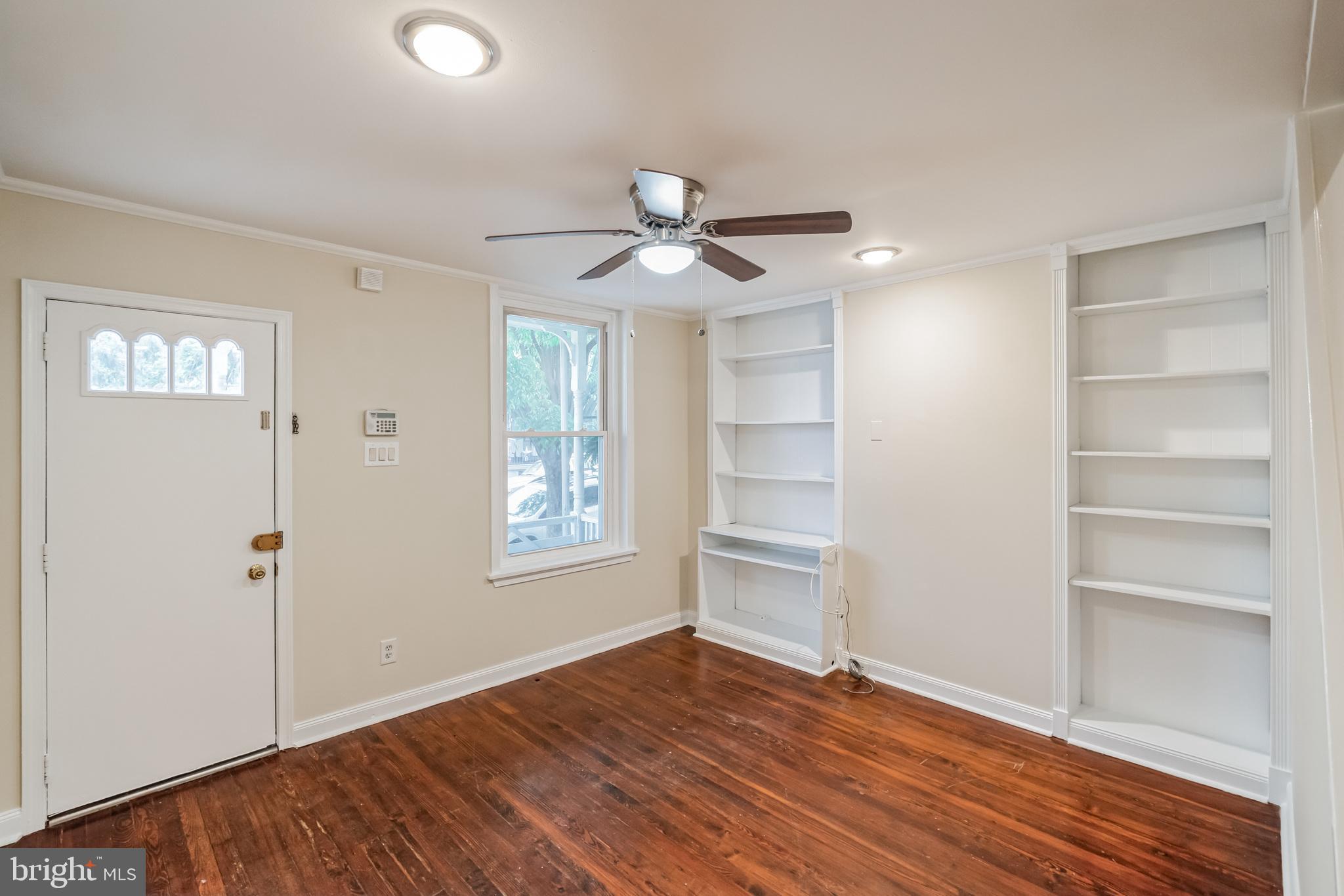 455 Ripka St