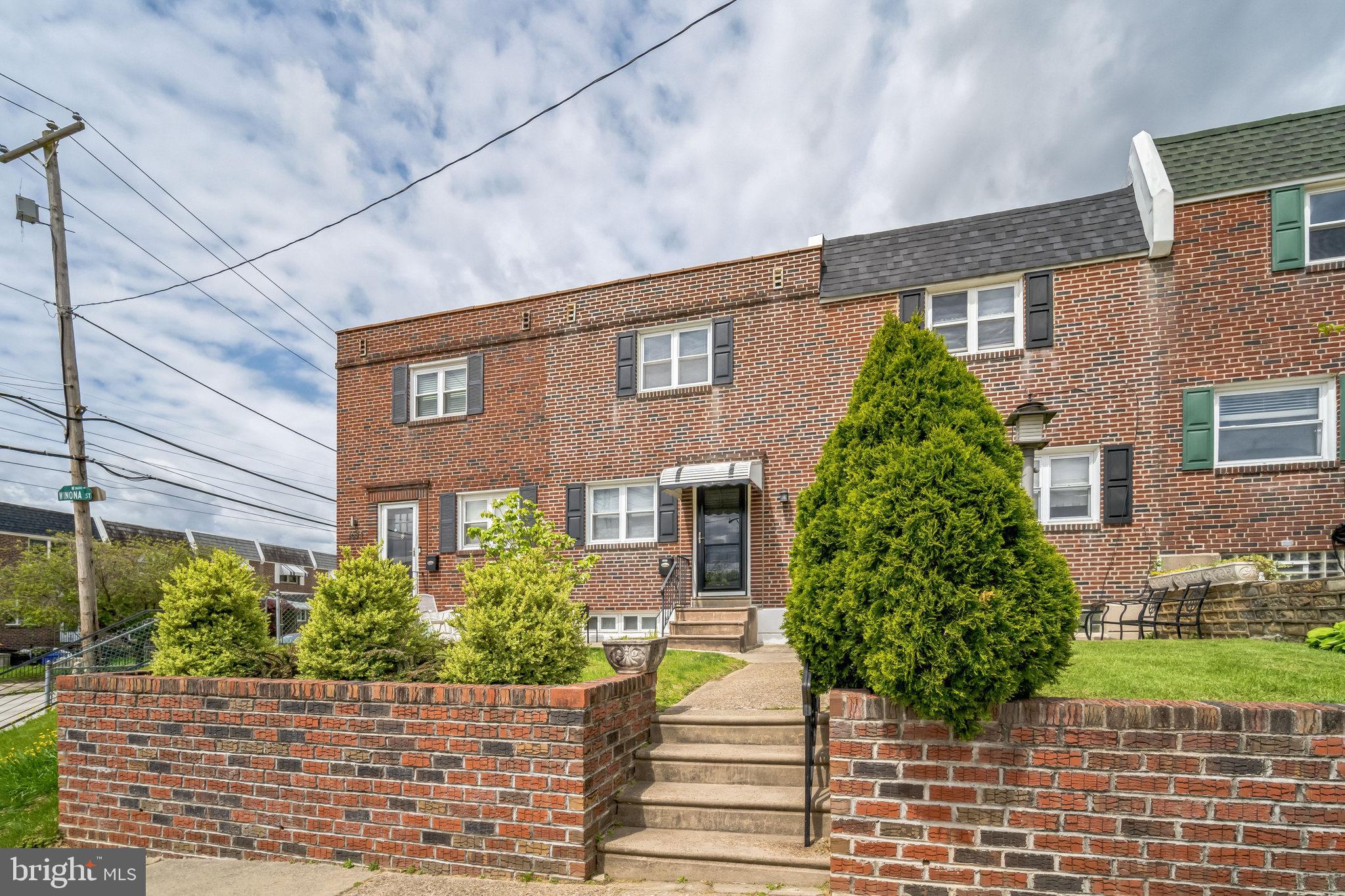 3631 Winona St