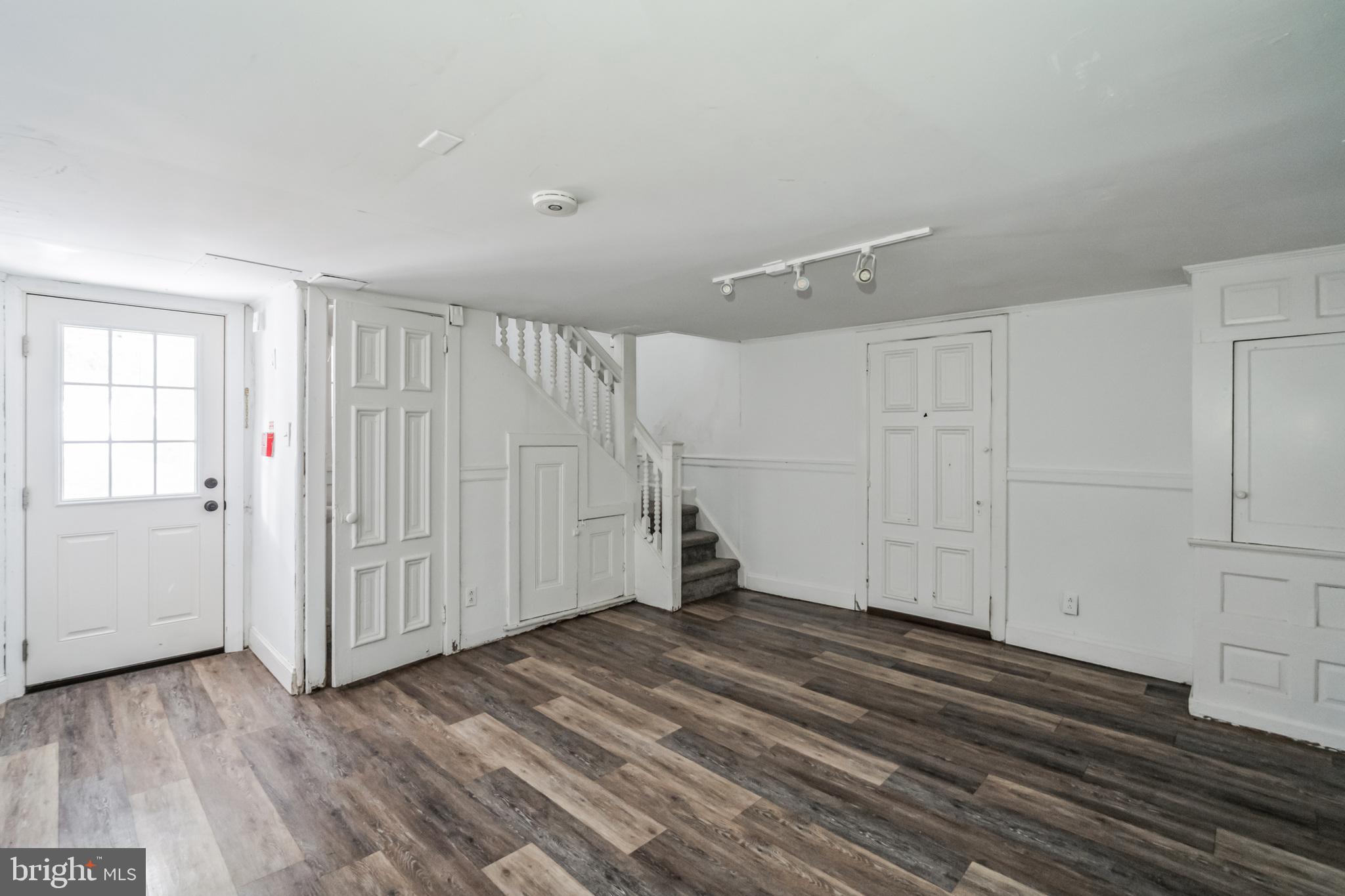 5608 Ridge Ave #F1