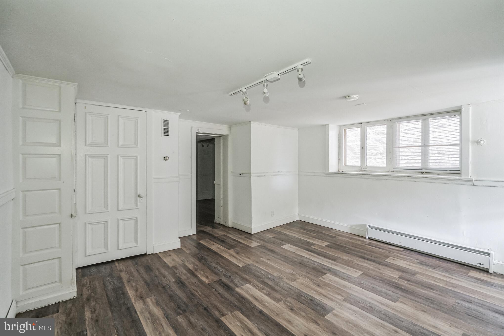 5608 Ridge Ave #F1