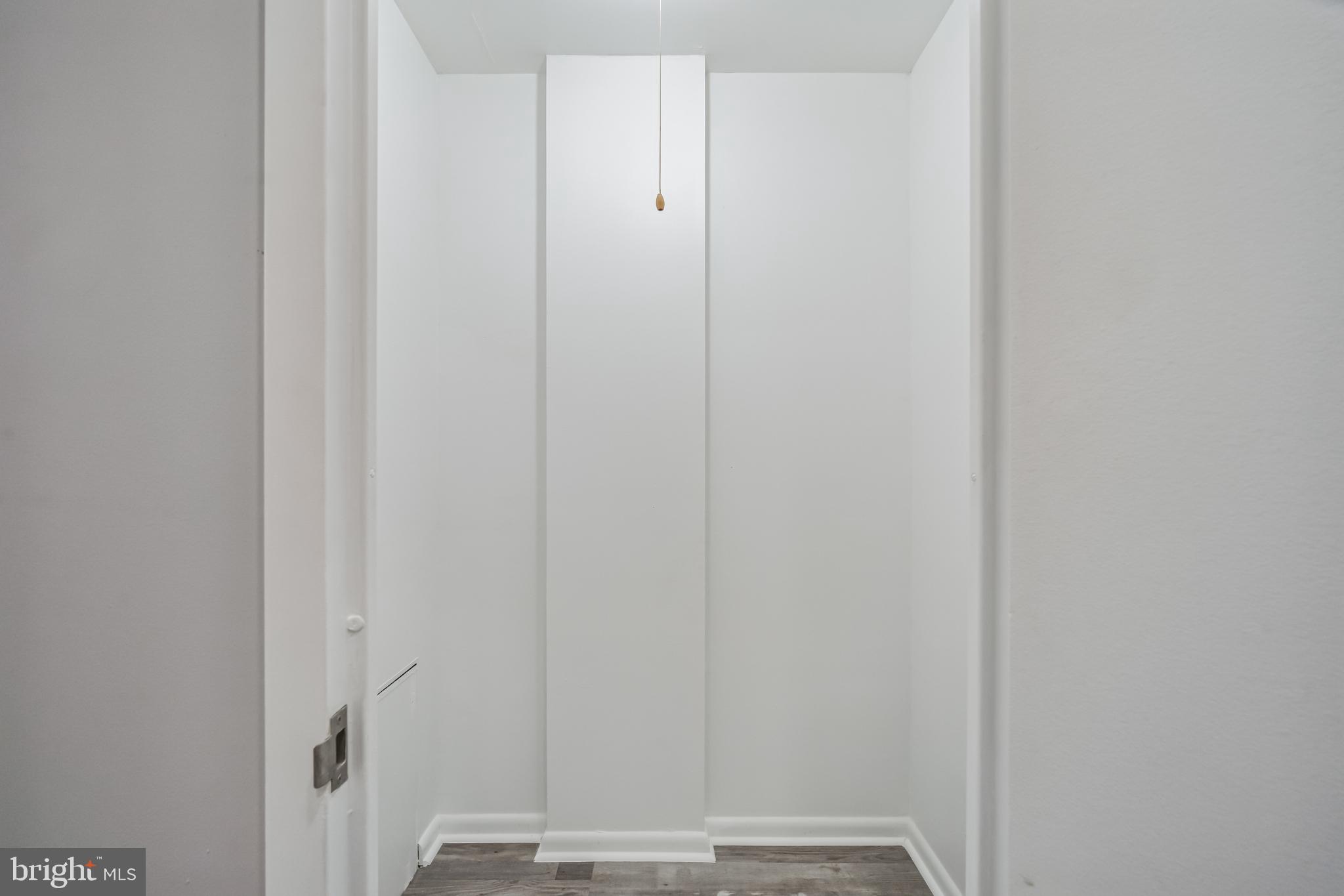 6100 HENRY AVE #4I