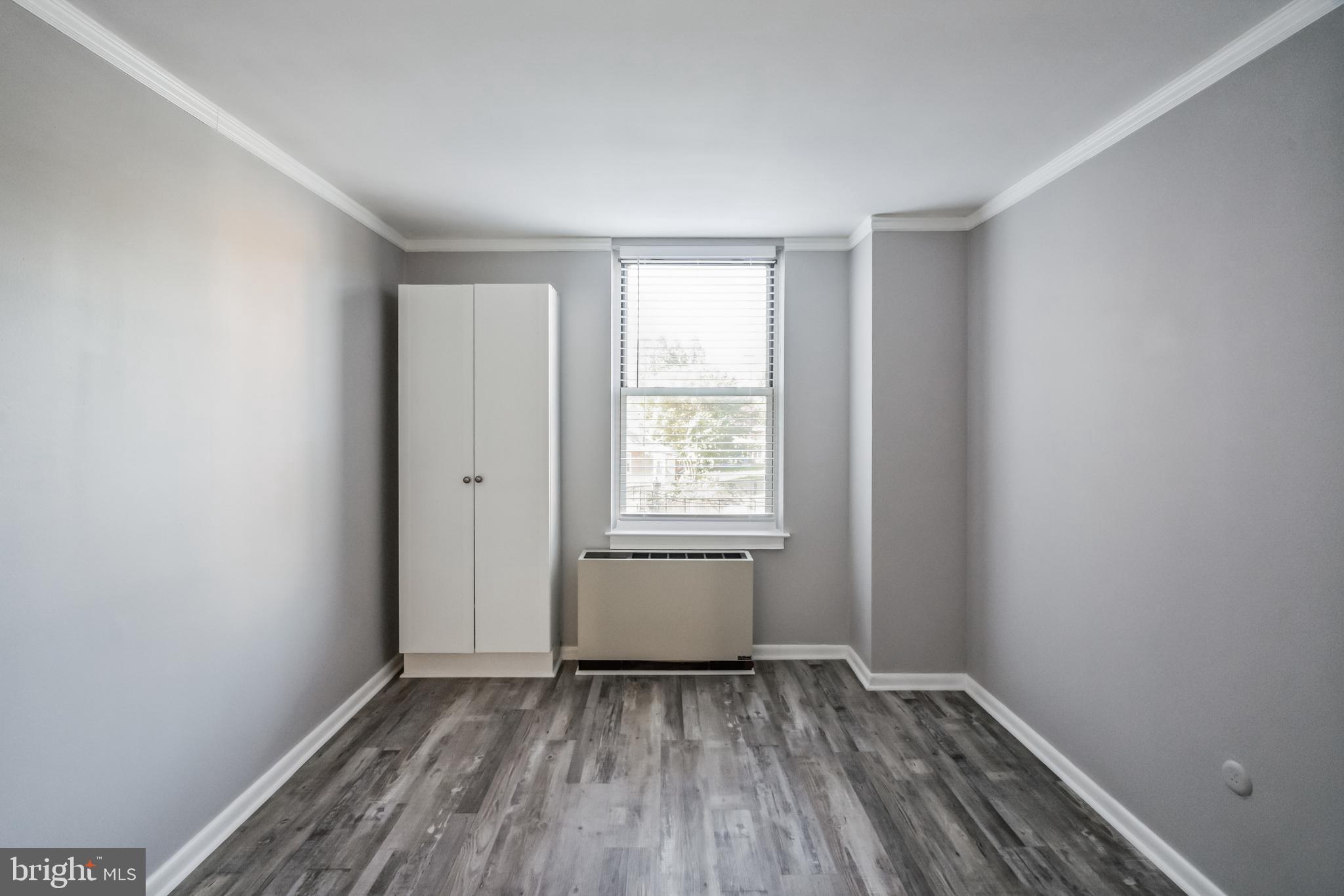 6100 HENRY AVE #4I