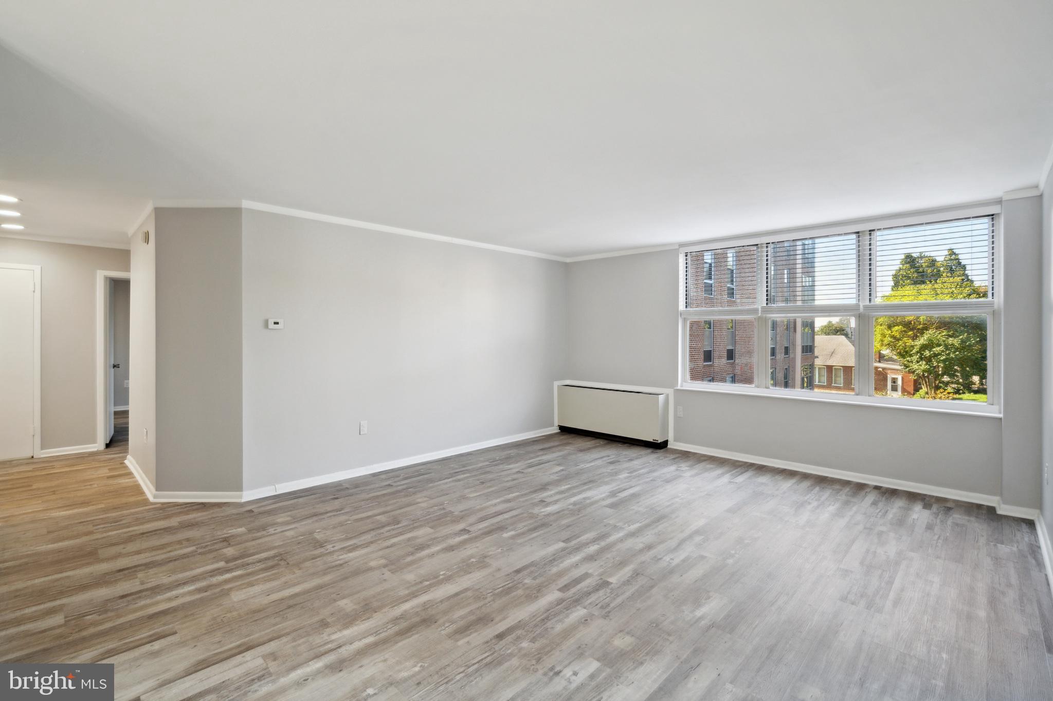 6100 HENRY AVE #4I