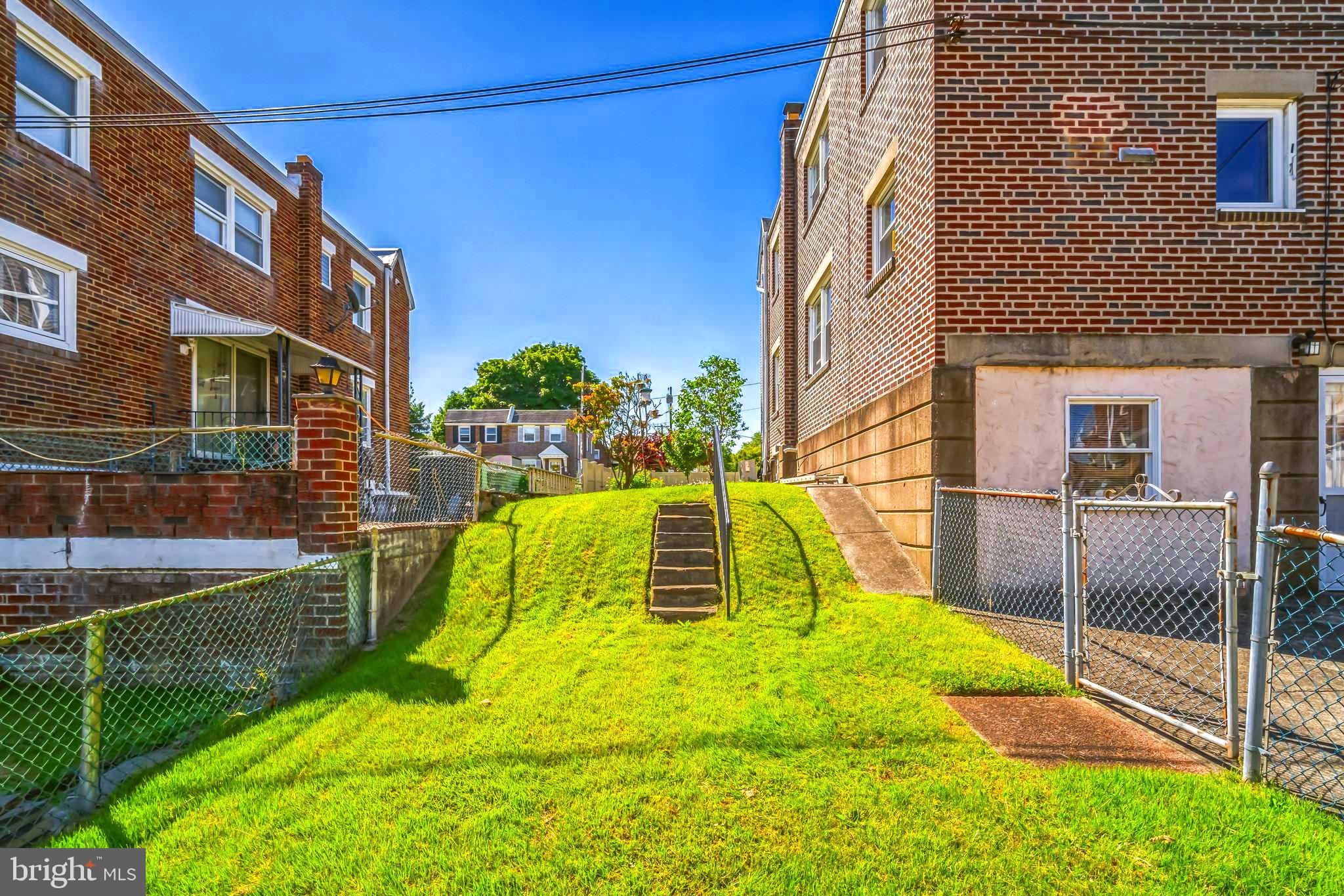 590 Acorn St