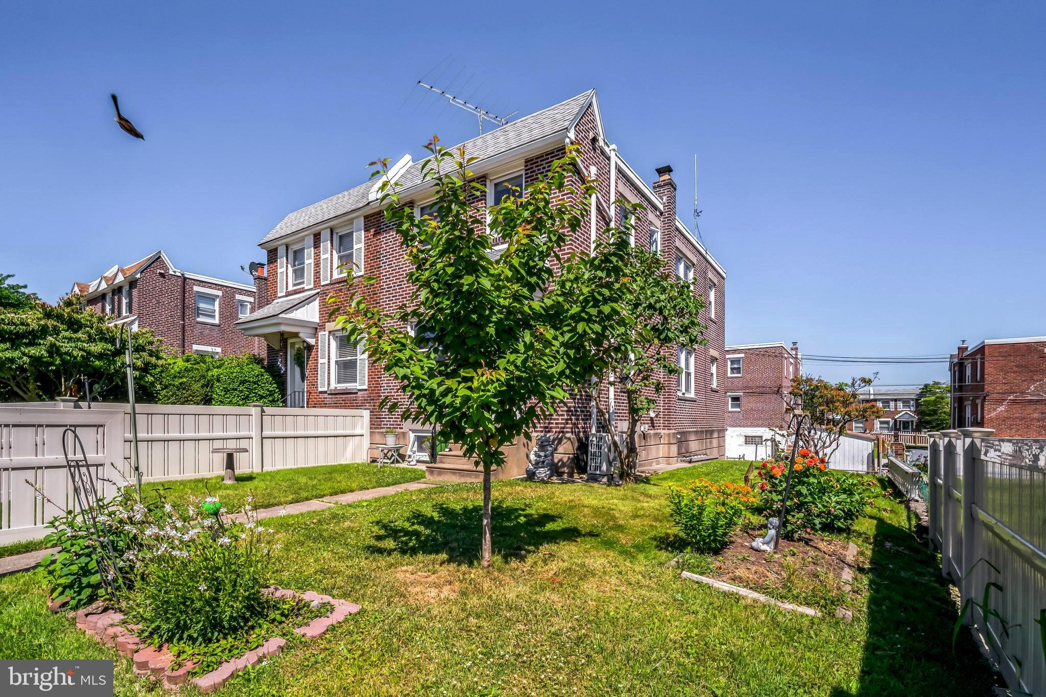 590 Acorn St