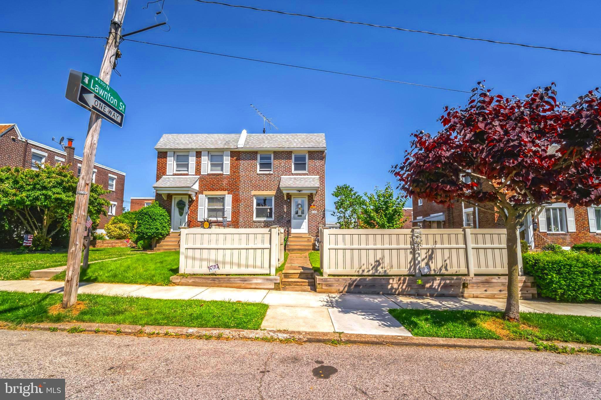 590 Acorn St