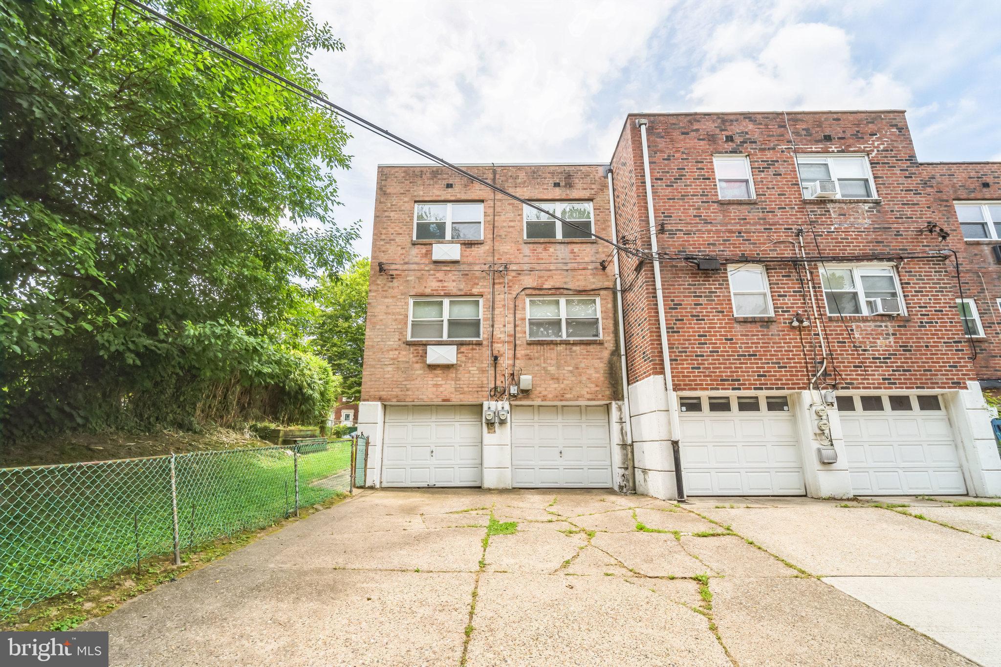 5421 HOUGHTON PL #2