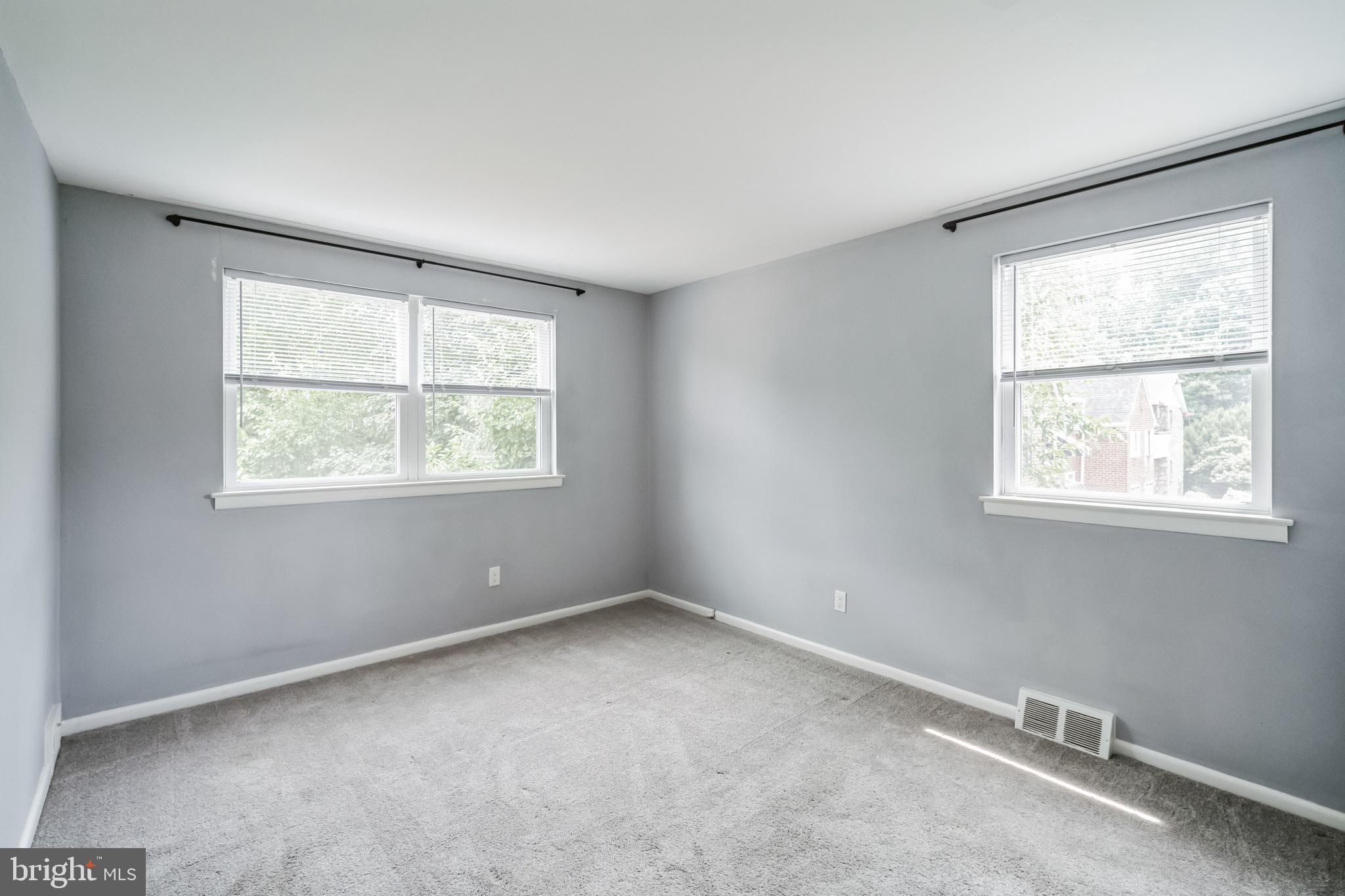 5421 HOUGHTON PL #2