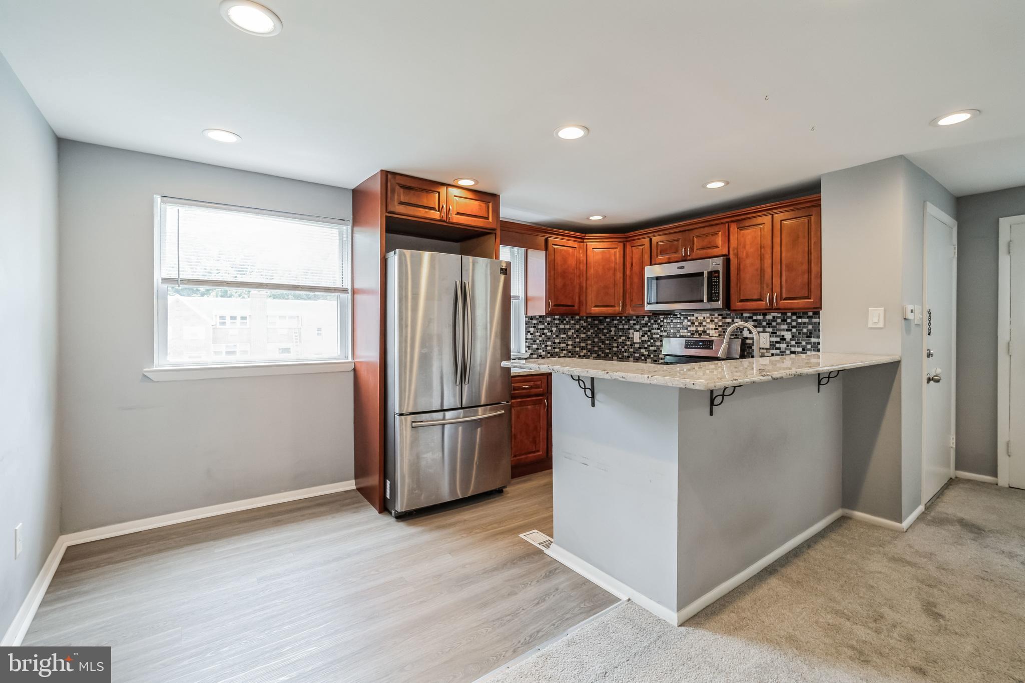5421 HOUGHTON PL #2