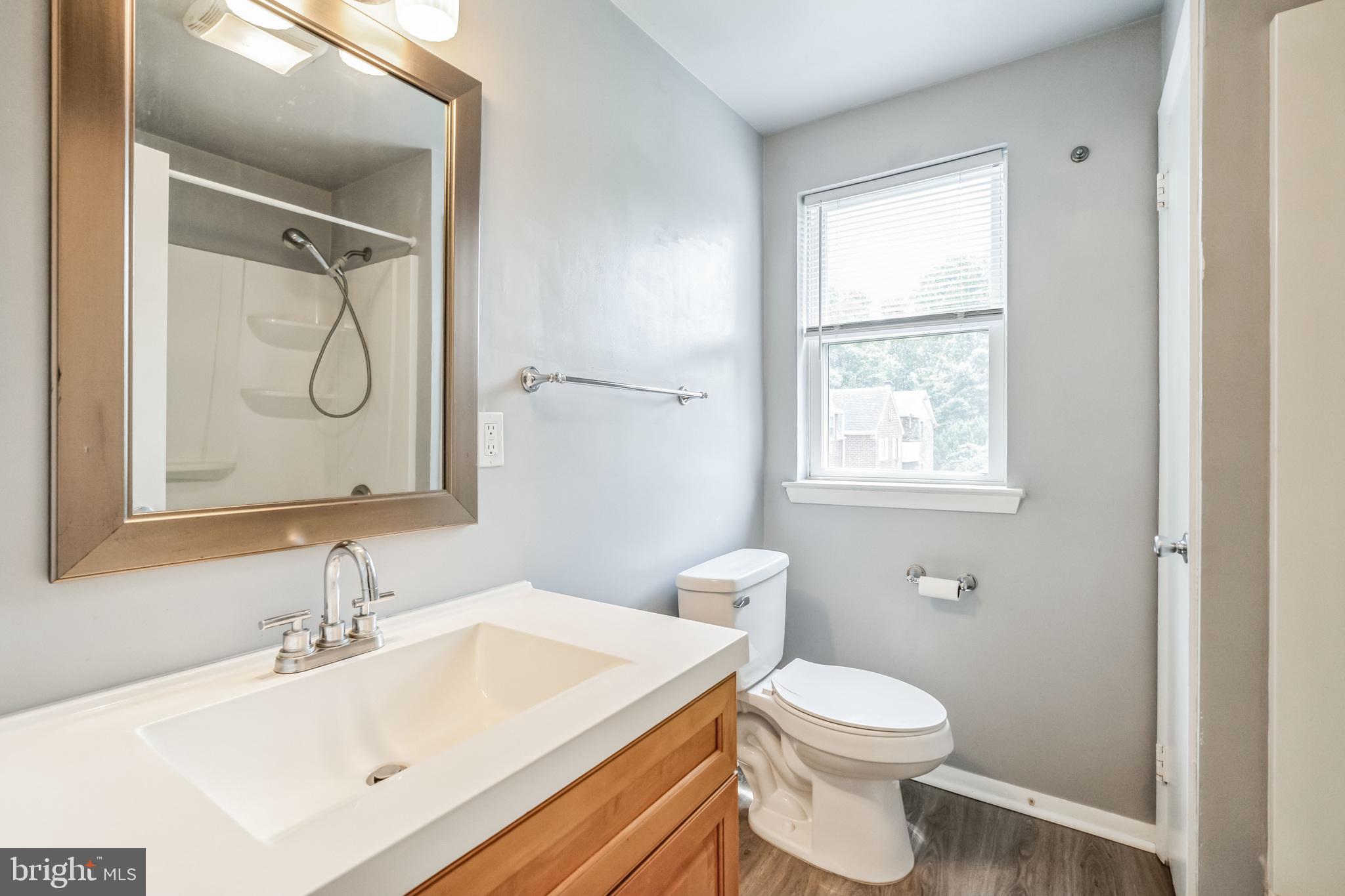 5421 HOUGHTON PL #2