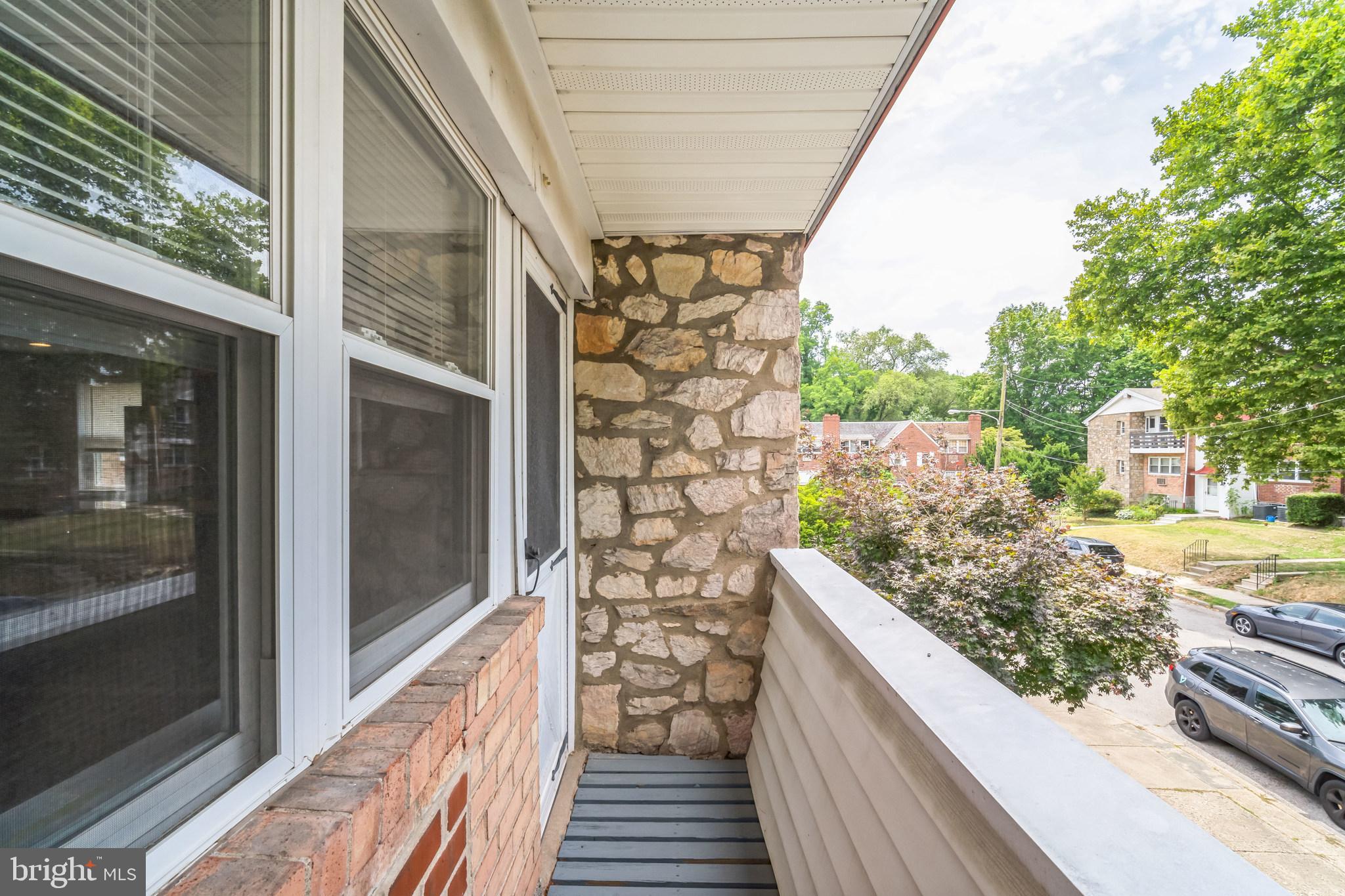5421 HOUGHTON PL #2