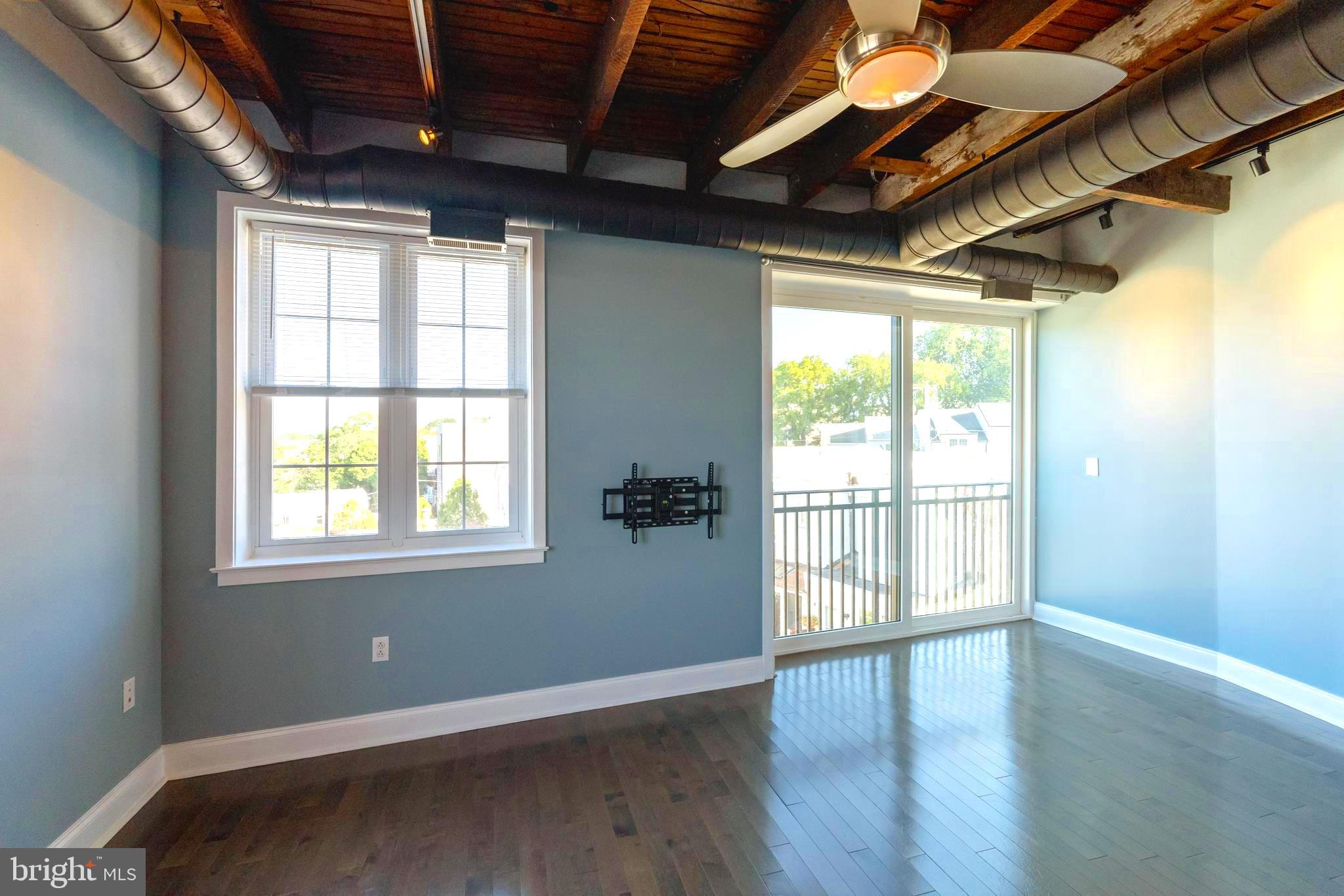 207 RECTOR ST #3F