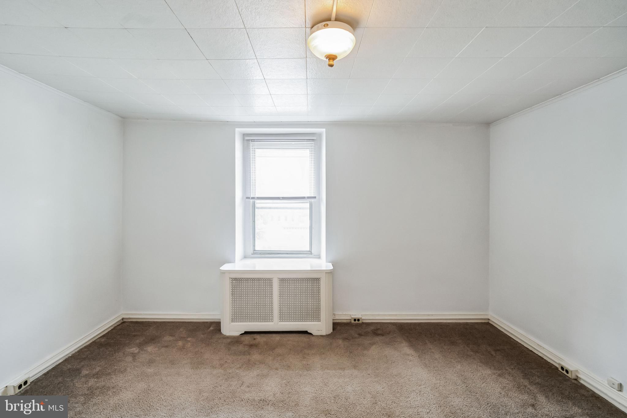 180 Dupont St