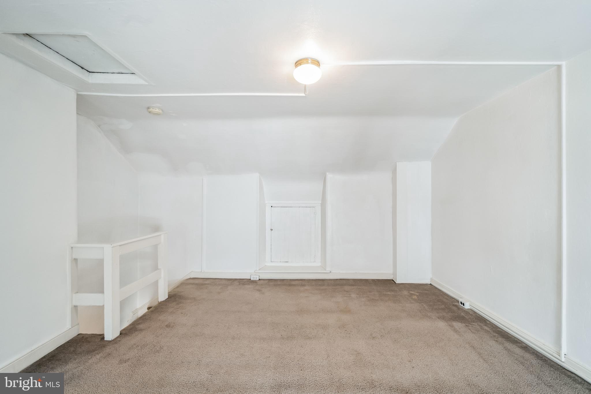 180 Dupont St