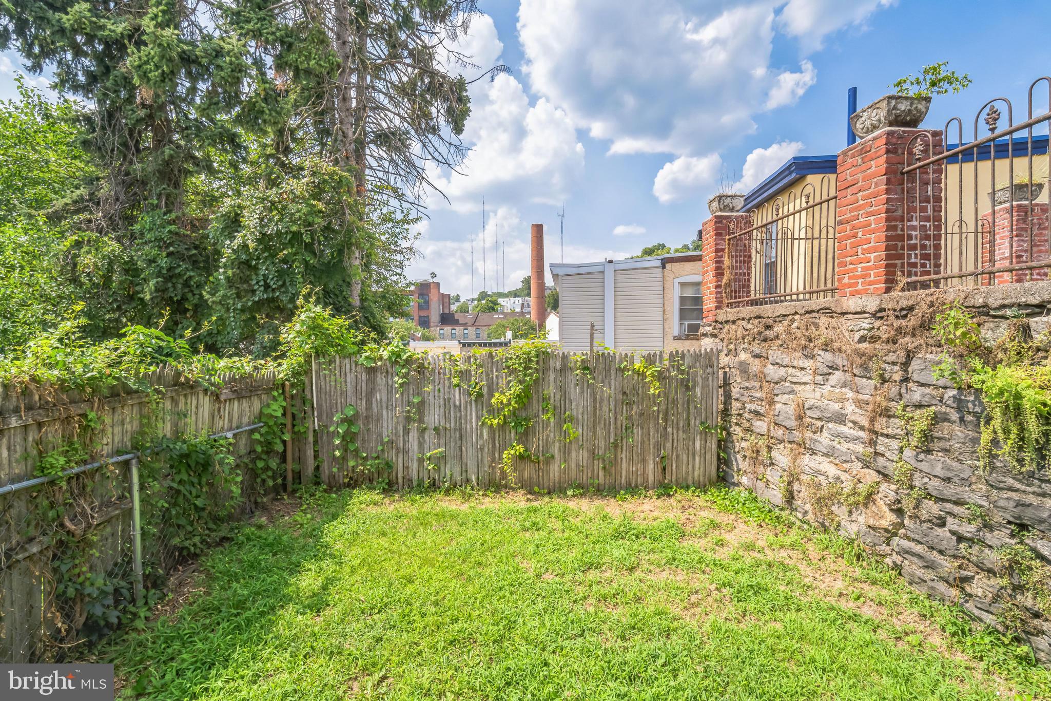 180 Dupont St