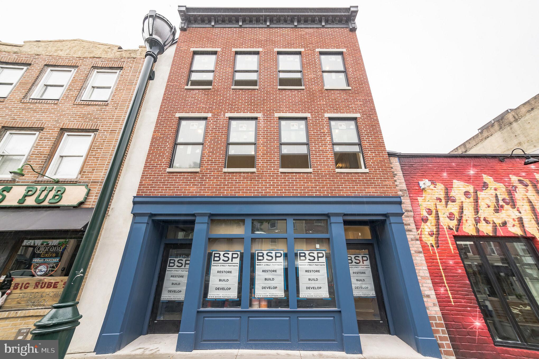 4328 MAIN ST #4