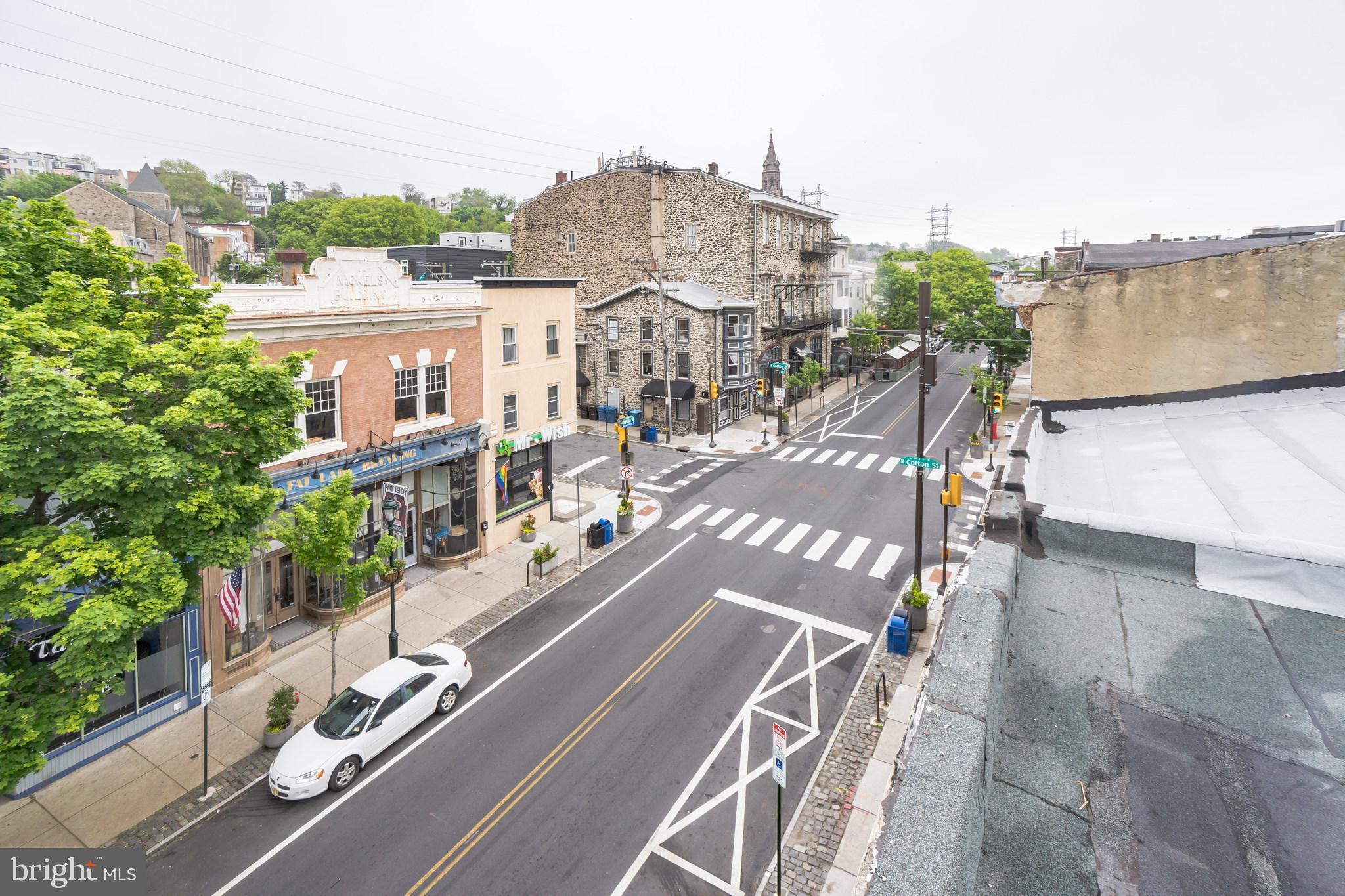 4328 MAIN ST #4