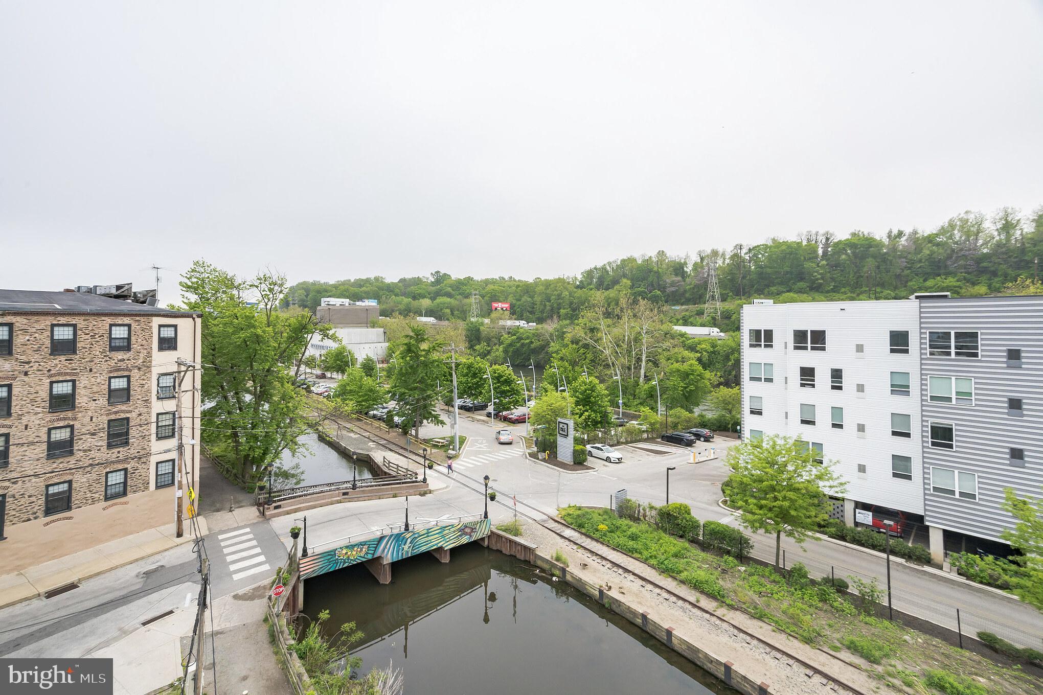 4328 MAIN ST #4