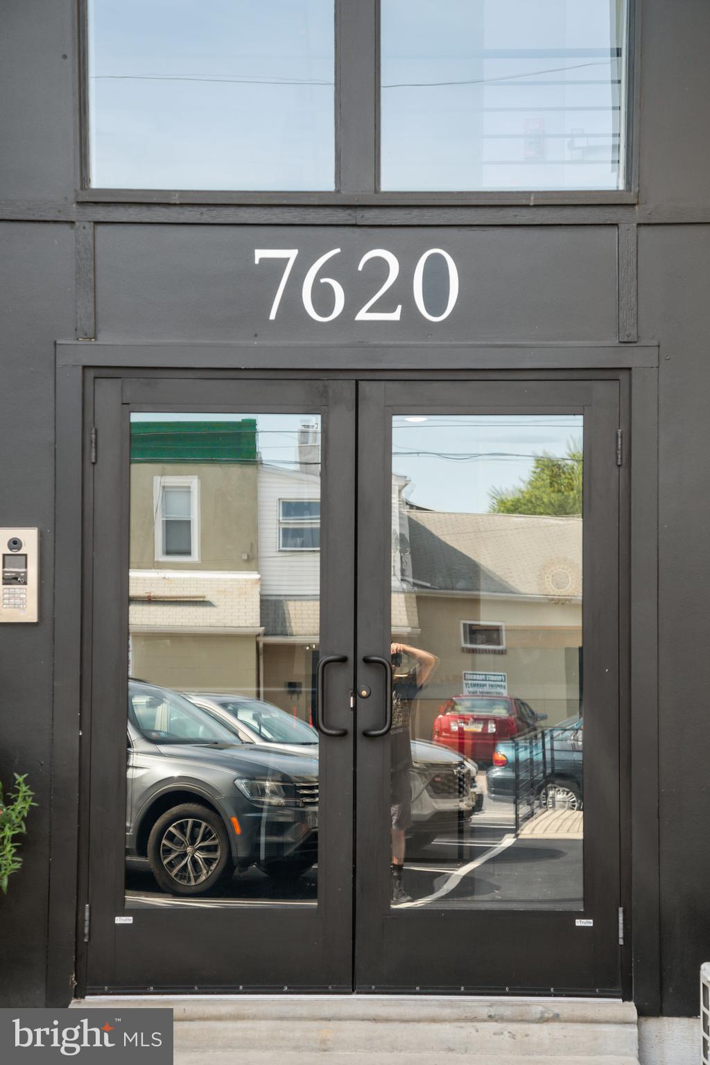 7620 RIDGE AVE #5