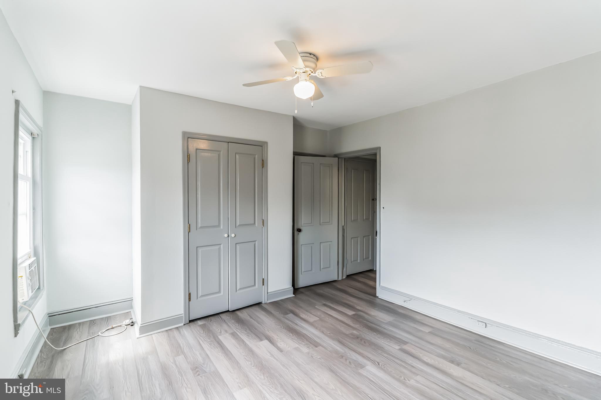 438 LEVERINGTON AVE