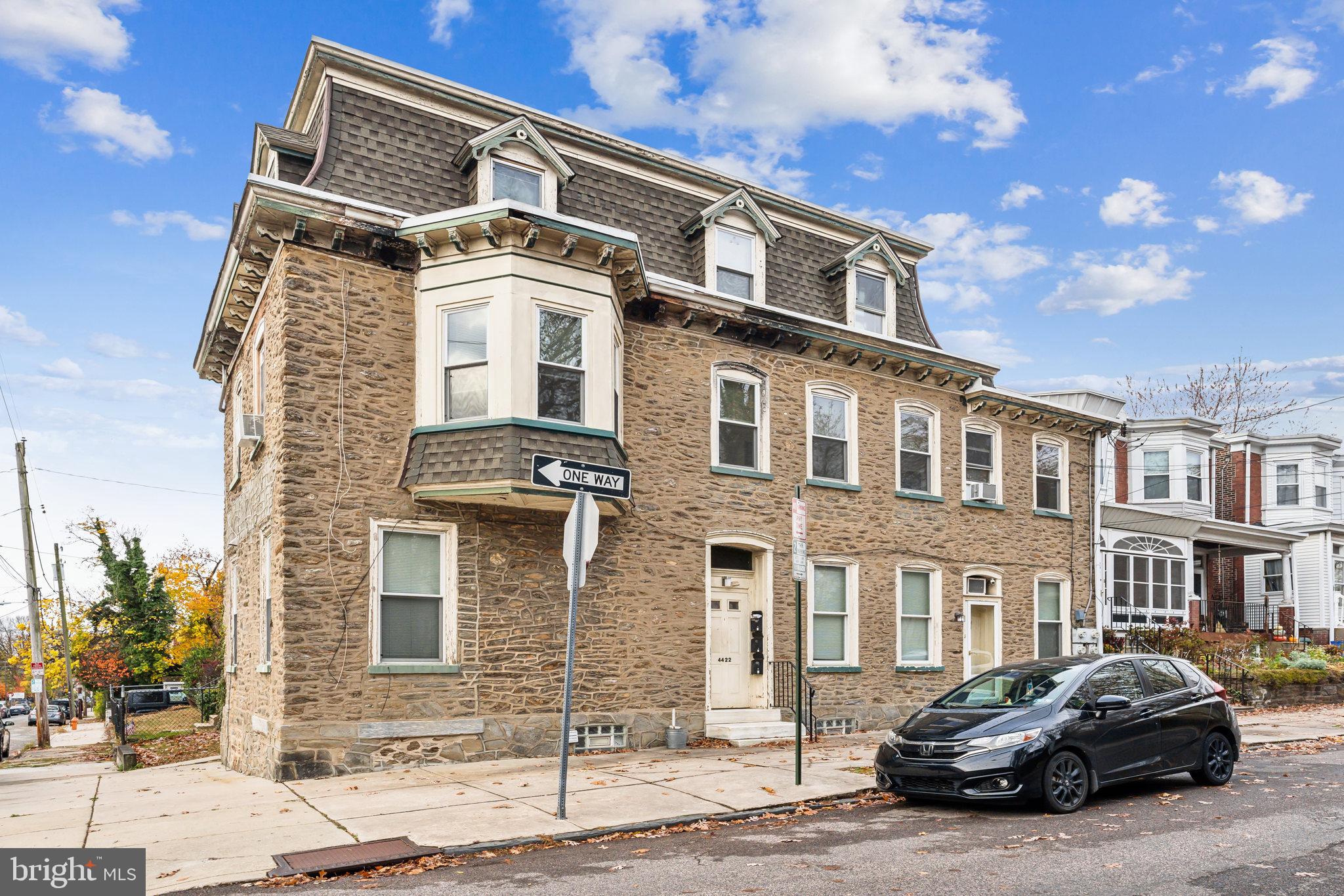 4422 PECHIN ST #2