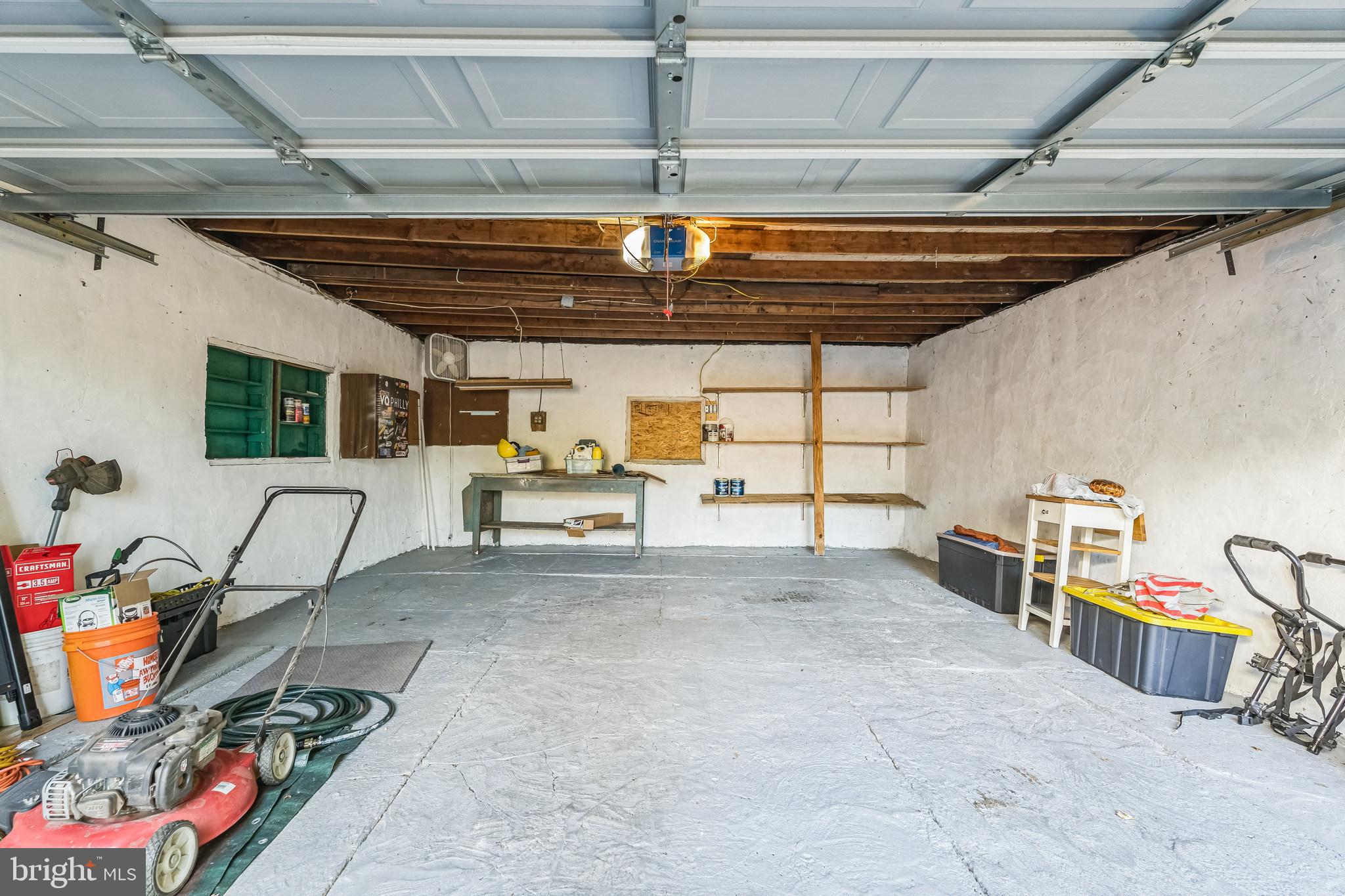 713 Manatawna Ave