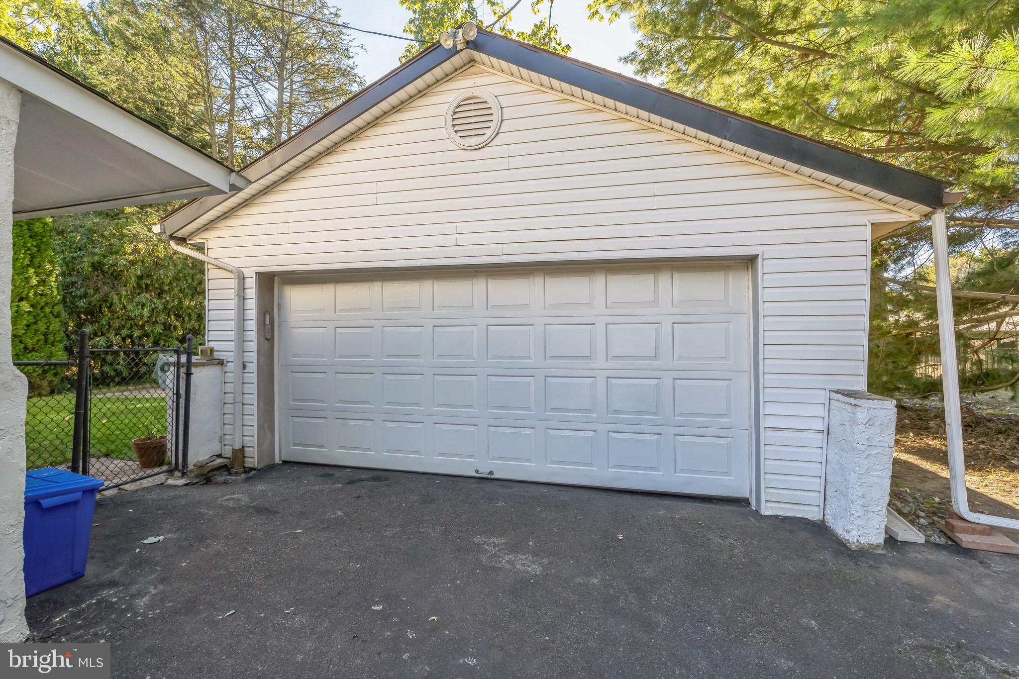 713 Manatawna Ave